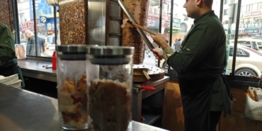 ucuz-yemek-zehirlenmelere-yol-aciyor-m9LdL47x.jpg
