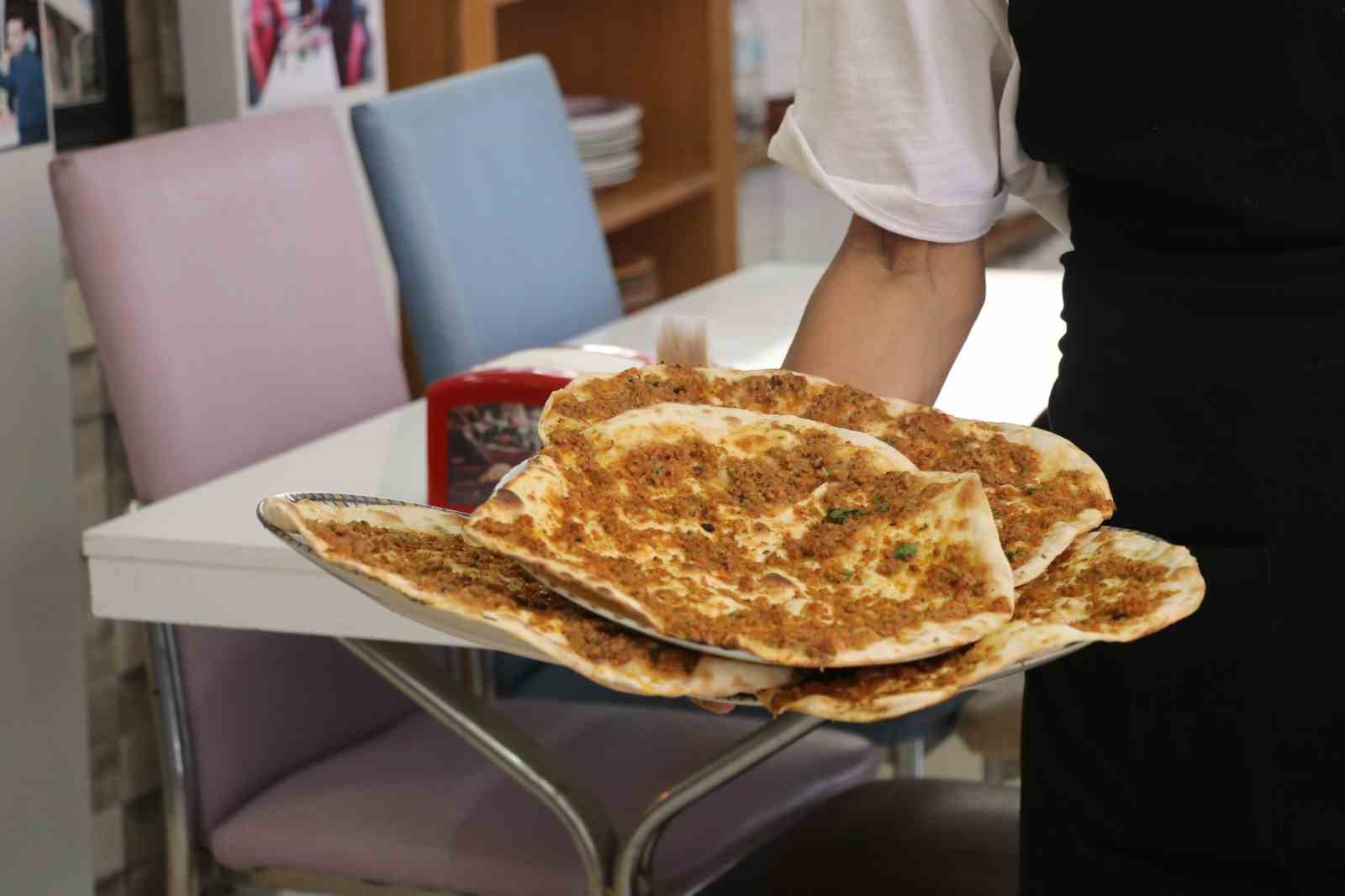 ucuza lahmacun sattigi icin sikayet edilen esnaf yuzde 15 karla satiyorum 2 9h9wsU5J