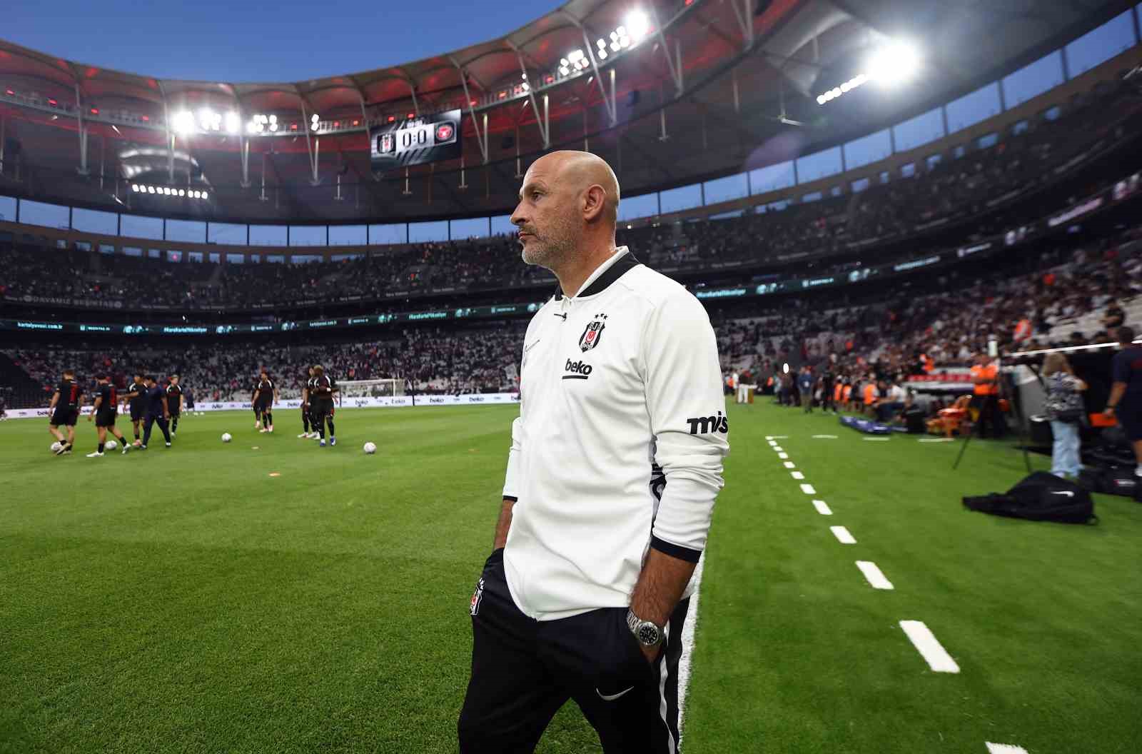 uefa avrupa ligi besiktas 0 midtjylland 0 mac devam ediyor 14 WDS6FmKX