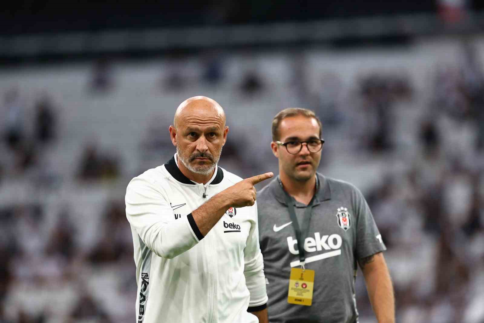 uefa avrupa ligi besiktas 0 midtjylland 0 mac devam ediyor 17 NLfnJJEu