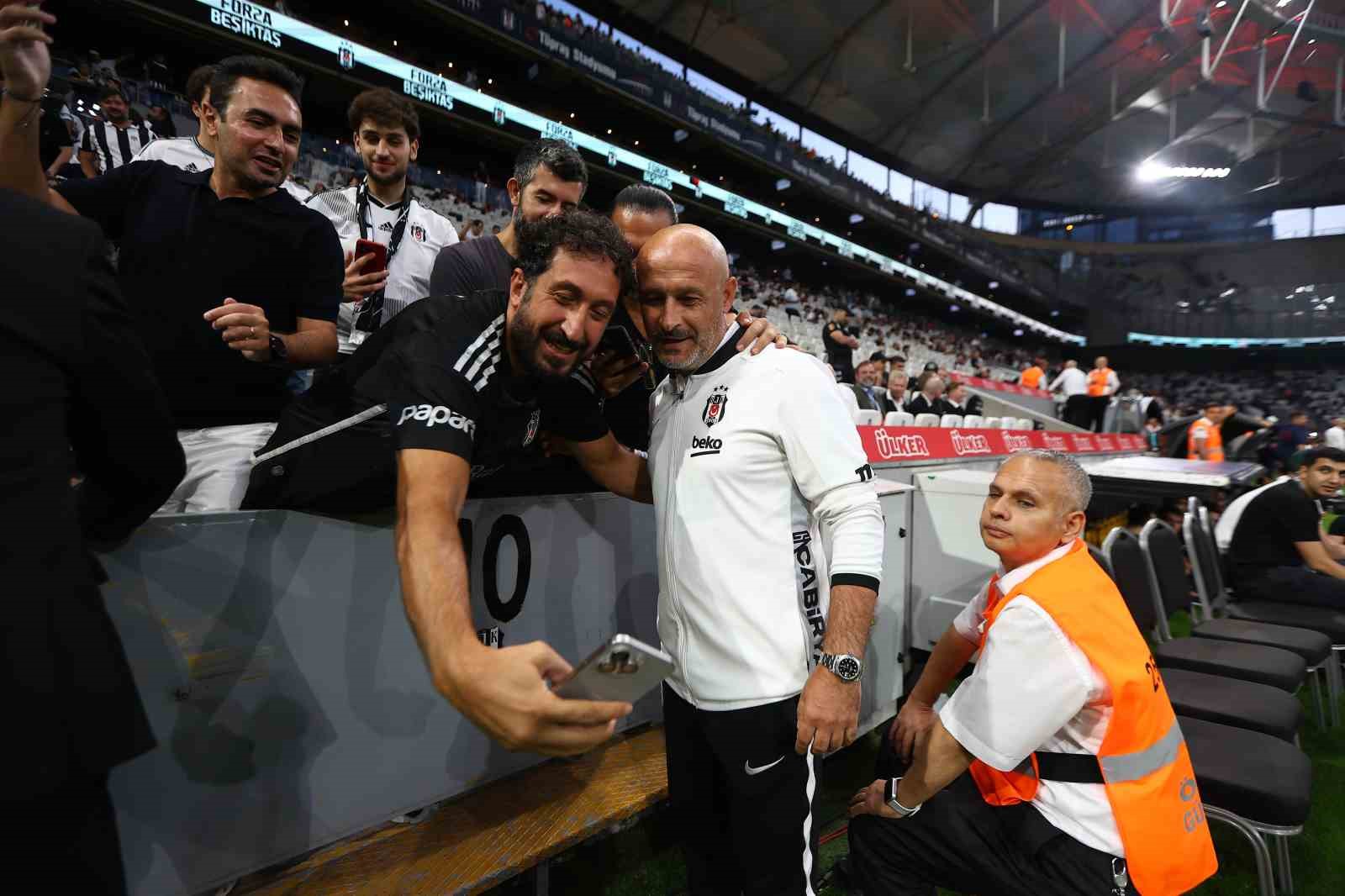 uefa avrupa ligi besiktas 0 midtjylland 0 mac devam ediyor 19 zlJPLFUH