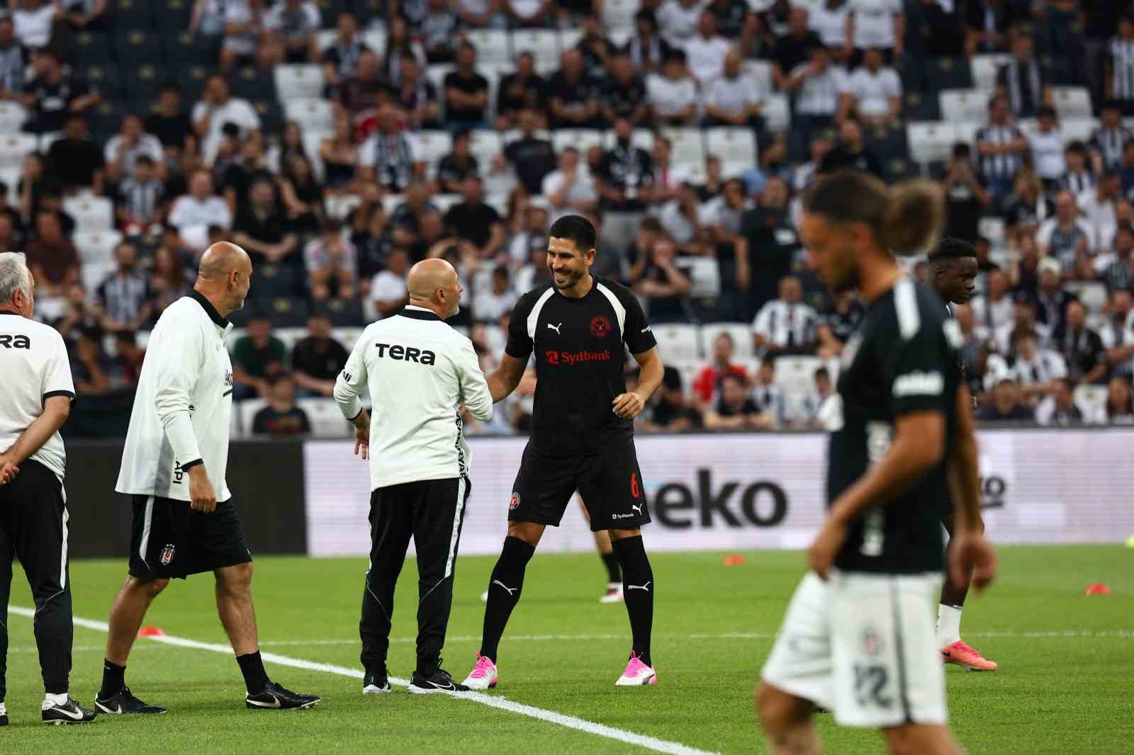uefa avrupa ligi besiktas 0 midtjylland 0 mac devam ediyor 24 dtXy6ErO
