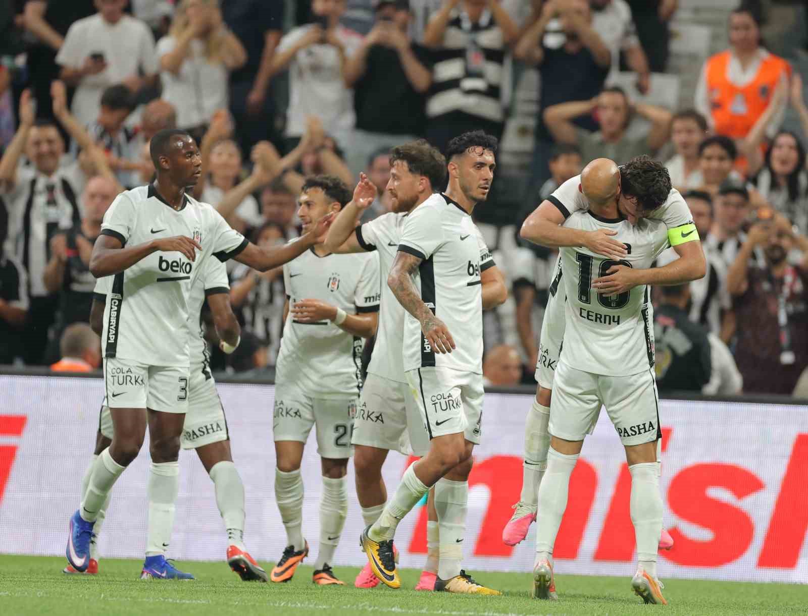 UEFA Avrupa Ligi: Beşiktaş: 1 - Midtjylland: 0 (İlk yarı) 15 uefa avrupa ligi besiktas 1 midtjylland 0 ilk yari 11 85K84V4O