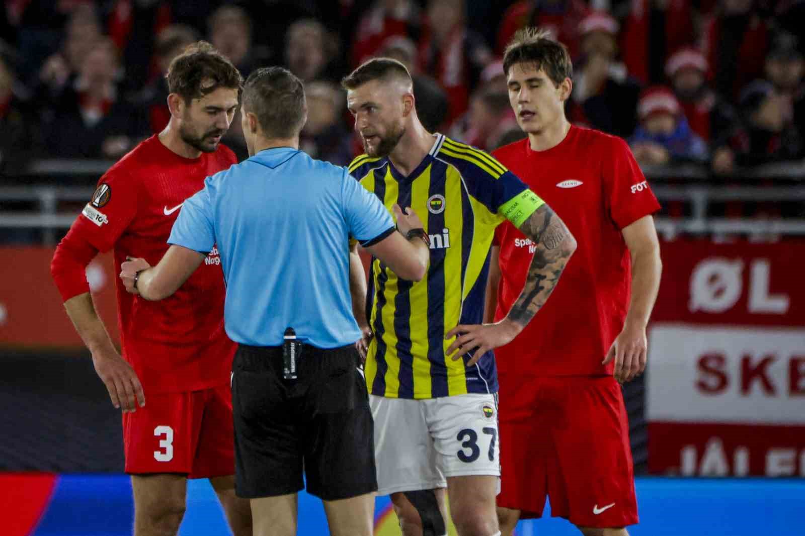 uefa avrupa ligi brann 0 fenerbahce 3 ilk yari 5 zL4CJPck