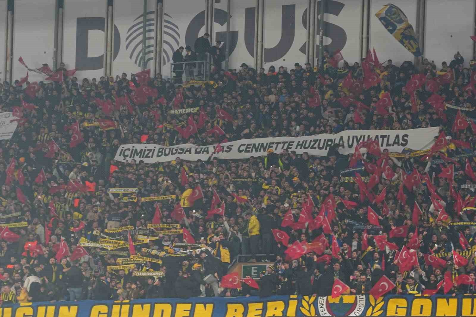 UEFA Avrupa Ligi: Fenerbahçe: 0 - Aston Villa: 0 (Maç devam ediyor) 9 uefa avrupa ligi fenerbahce 0 aston villa 0 mac devam ediyor 5 MRLeYYyX