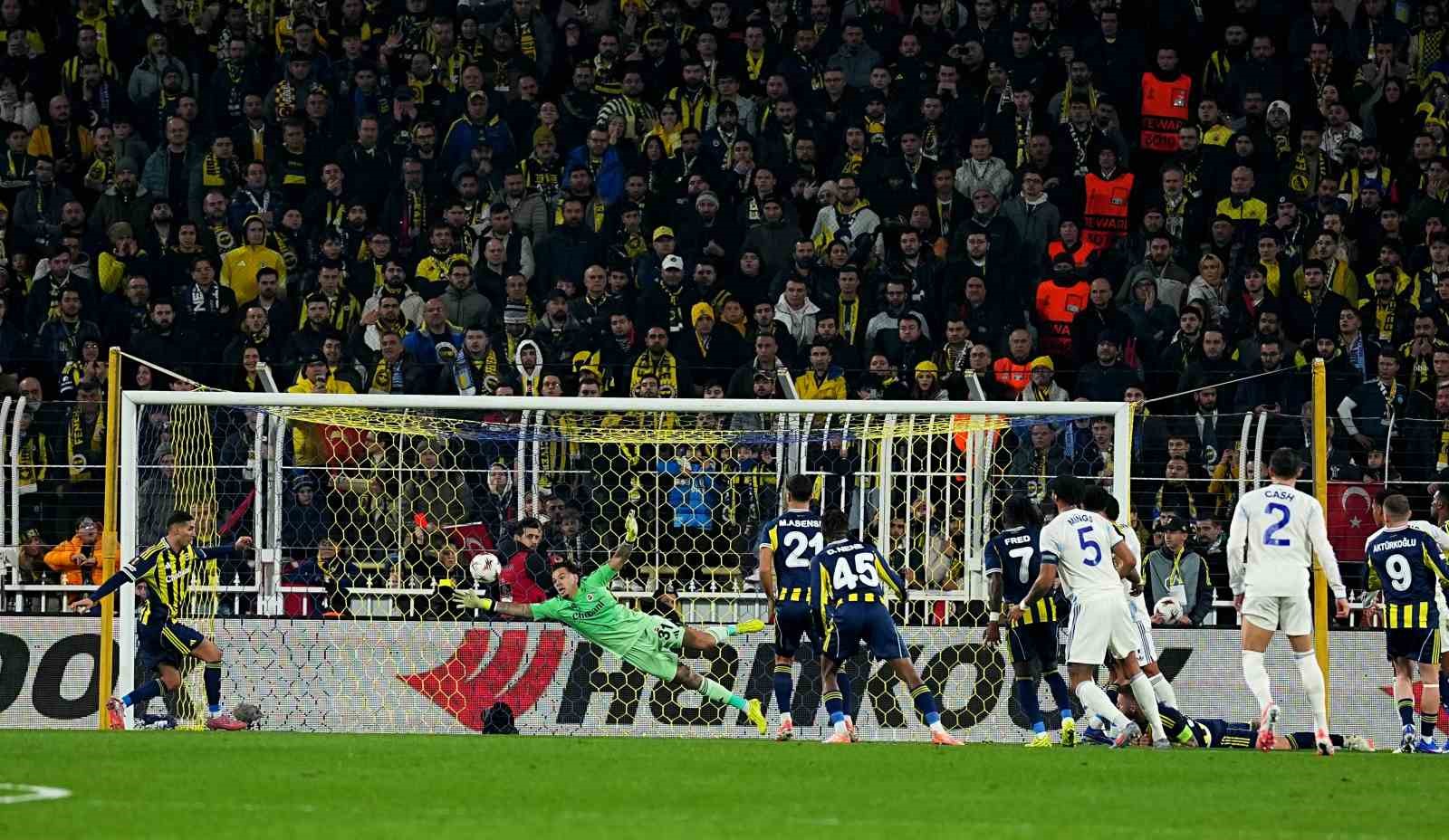 UEFA Avrupa Ligi: Fenerbahçe: 0 - Aston Villa: 1 (İlk yarı) 4 uefa avrupa ligi fenerbahce 0 aston villa 1 ilk yari 0