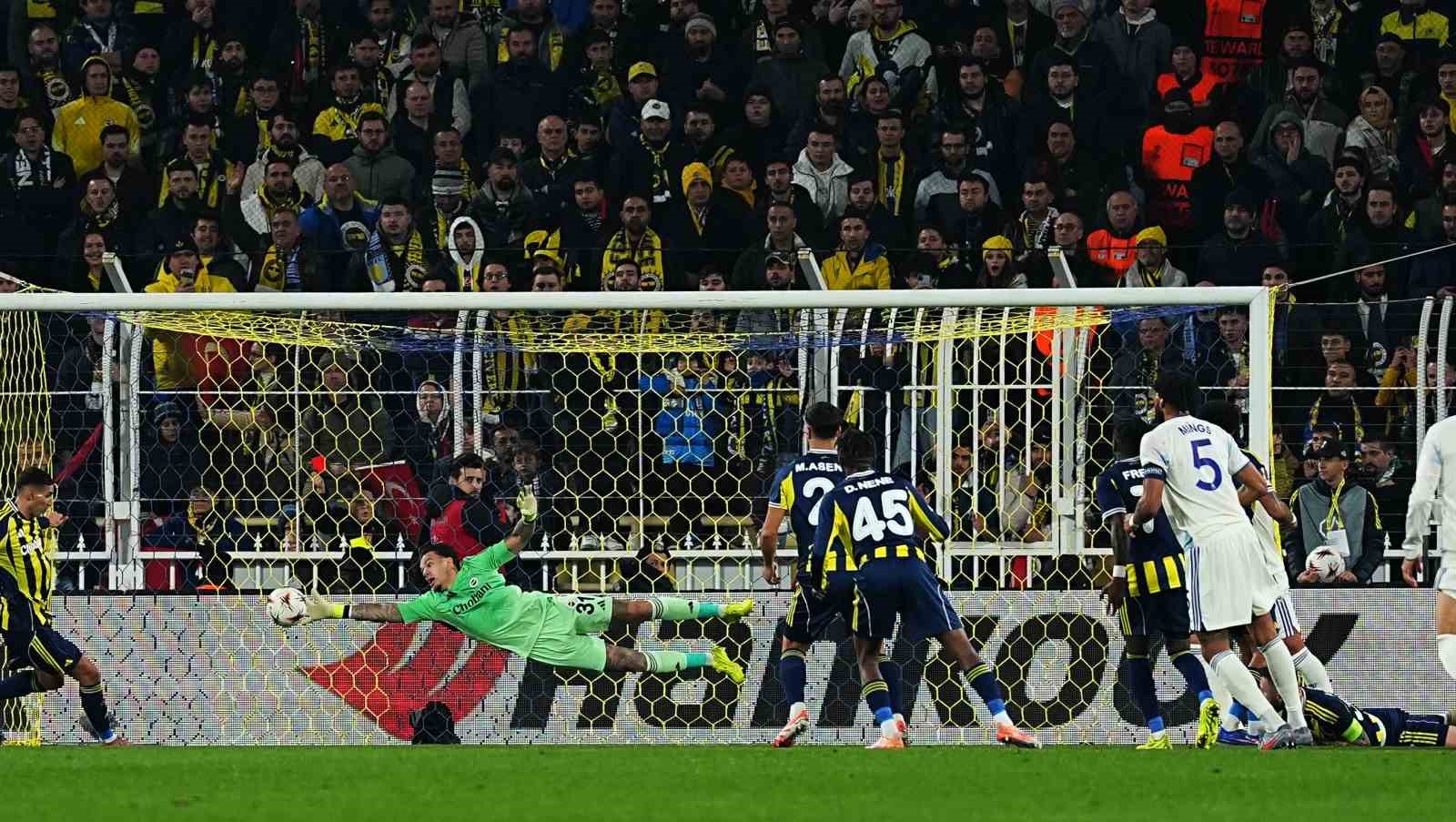 UEFA Avrupa Ligi: Fenerbahçe: 0 - Aston Villa: 1 (İlk yarı) 5 uefa avrupa ligi fenerbahce 0 aston villa 1 ilk yari 1 Zr1gsE6c