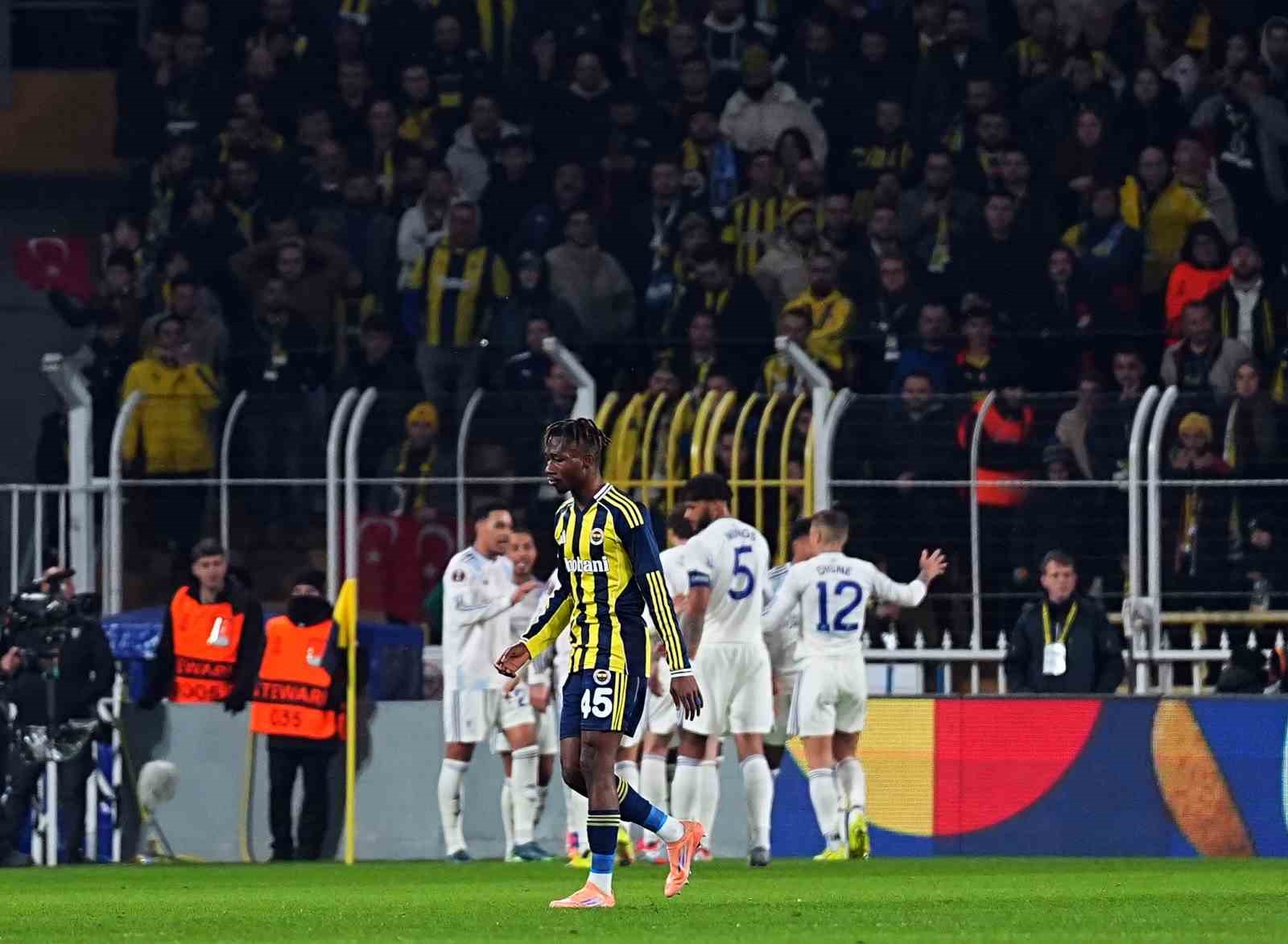 UEFA Avrupa Ligi: Fenerbahçe: 0 - Aston Villa: 1 (İlk yarı) 22 uefa avrupa ligi fenerbahce 0 aston villa 1 ilk yari 18 d7GjzuX2