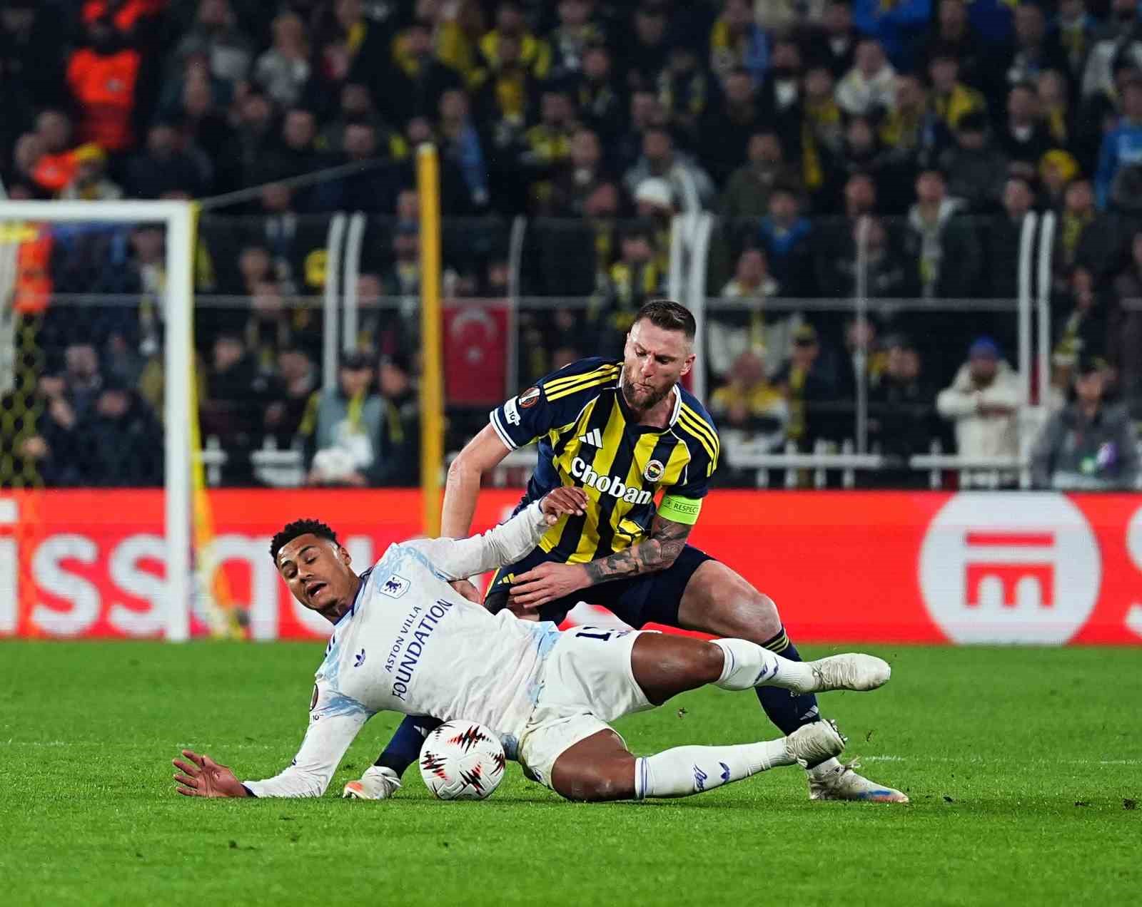 UEFA Avrupa Ligi: Fenerbahçe: 0 - Aston Villa: 1 (İlk yarı) 6 uefa avrupa ligi fenerbahce 0 aston villa 1 ilk yari 2 p9BVaNTz