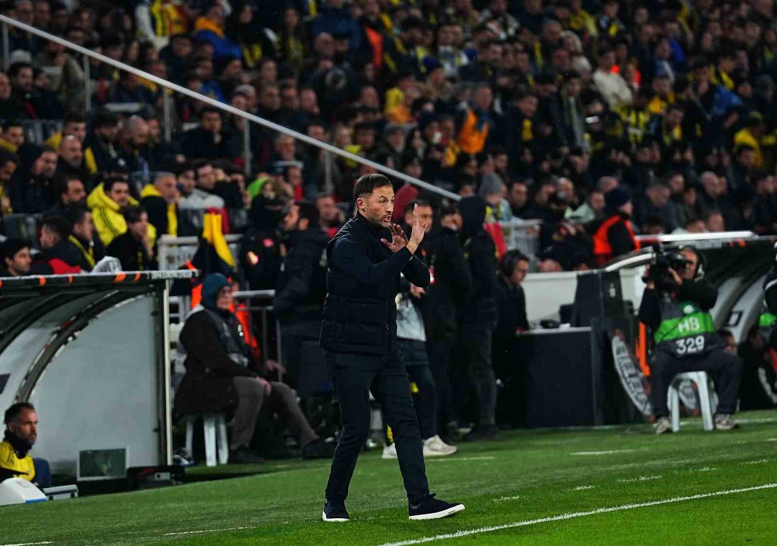 UEFA Avrupa Ligi: Fenerbahçe: 0 - Aston Villa: 1 (İlk yarı) 24 uefa avrupa ligi fenerbahce 0 aston villa 1 ilk yari 20 IcTOYB16