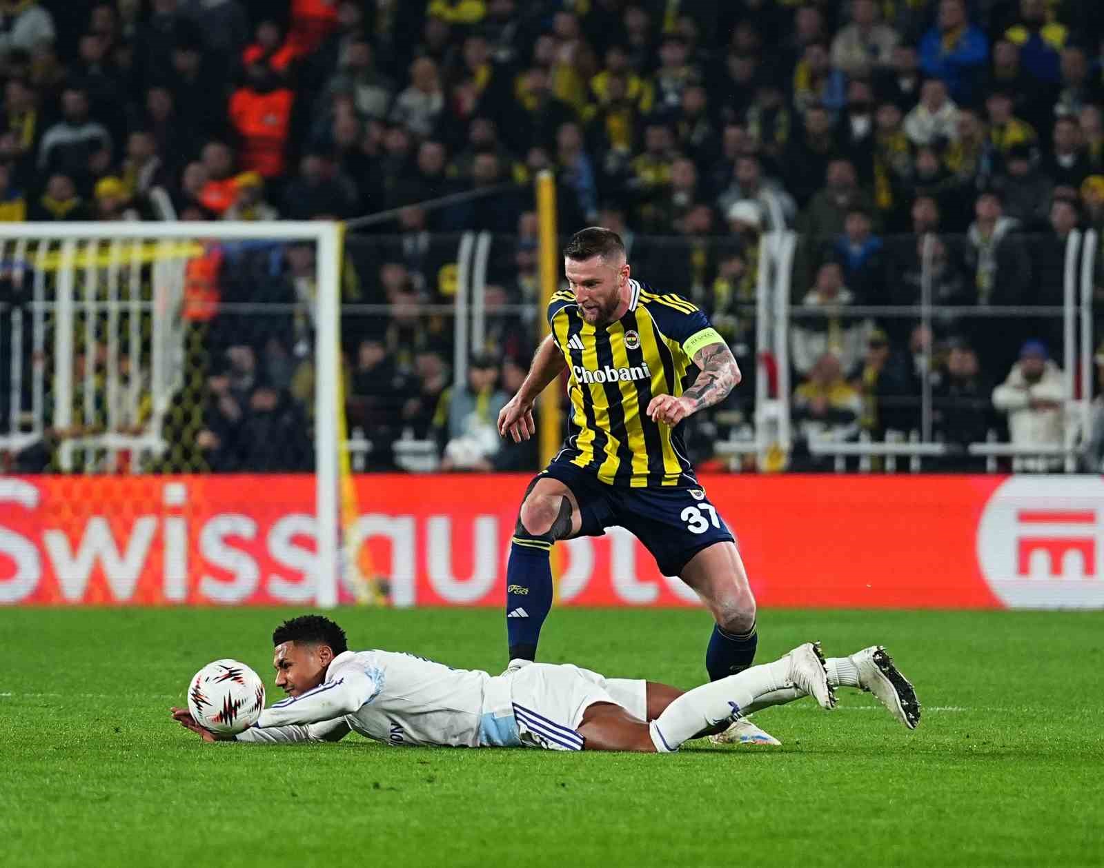 UEFA Avrupa Ligi: Fenerbahçe: 0 - Aston Villa: 1 (İlk yarı) 7 uefa avrupa ligi fenerbahce 0 aston villa 1 ilk yari 3 Jzwkcbek