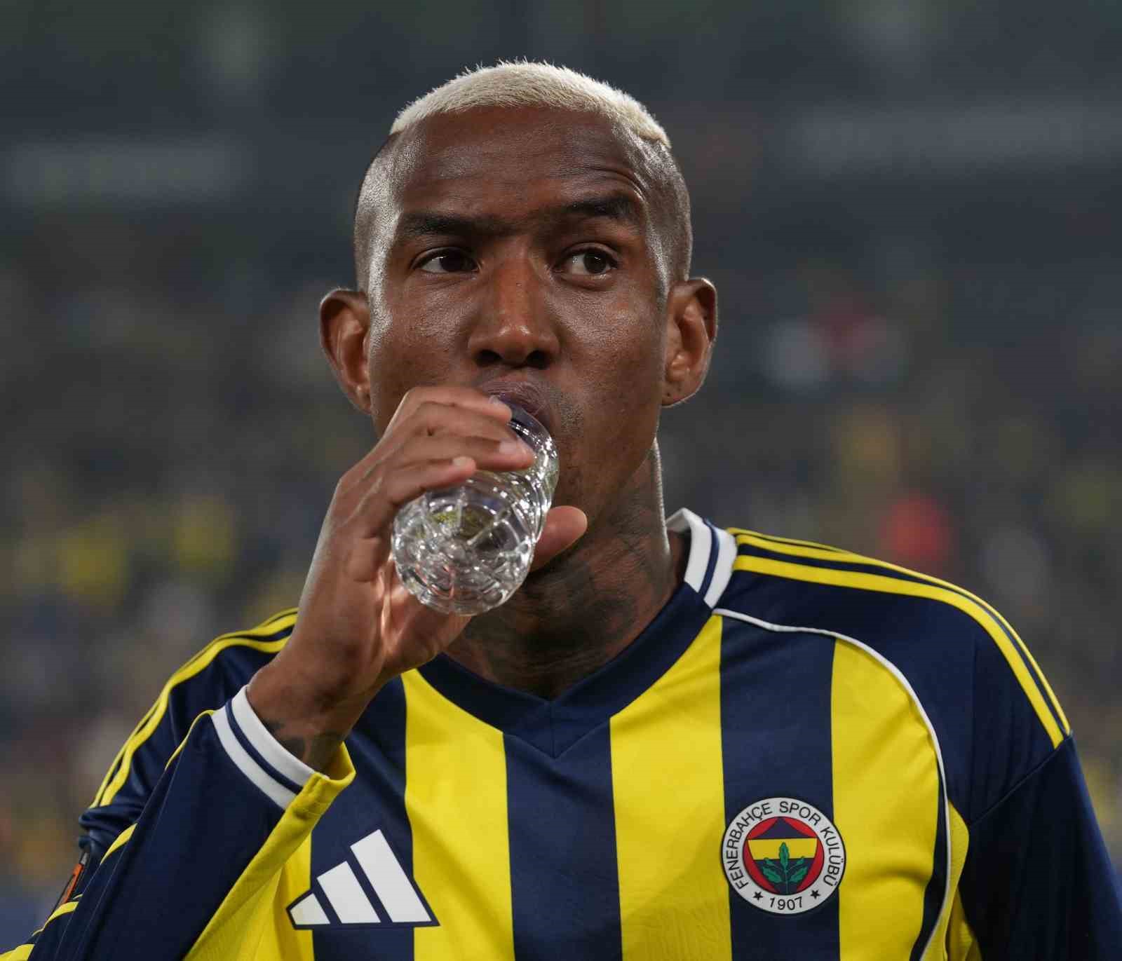 uefa avrupa ligi fenerbahce 0 ferencvaros 0 mac devam ediyor 12