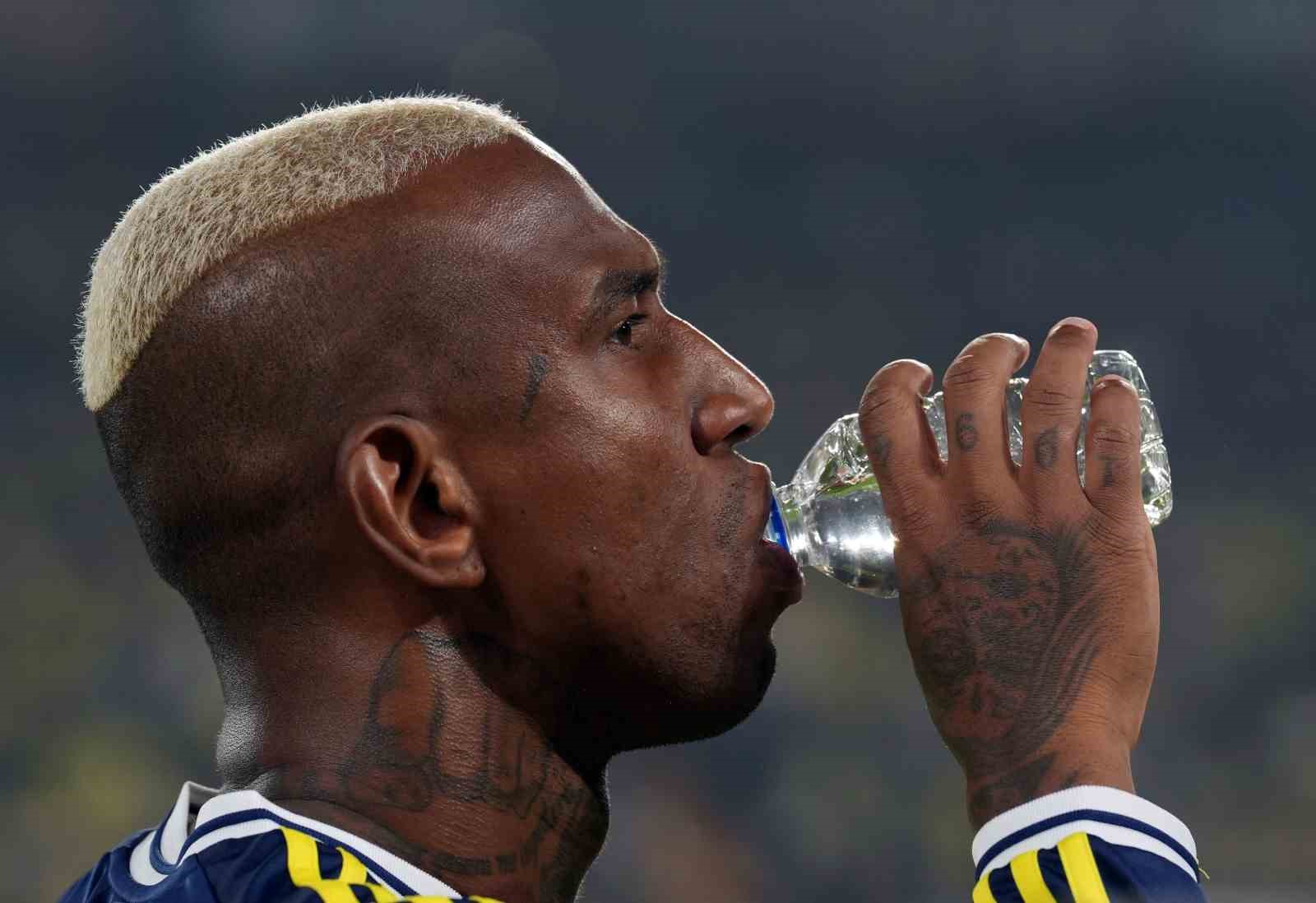 uefa avrupa ligi fenerbahce 0 ferencvaros 0 mac devam ediyor 13 KzTA5iJA