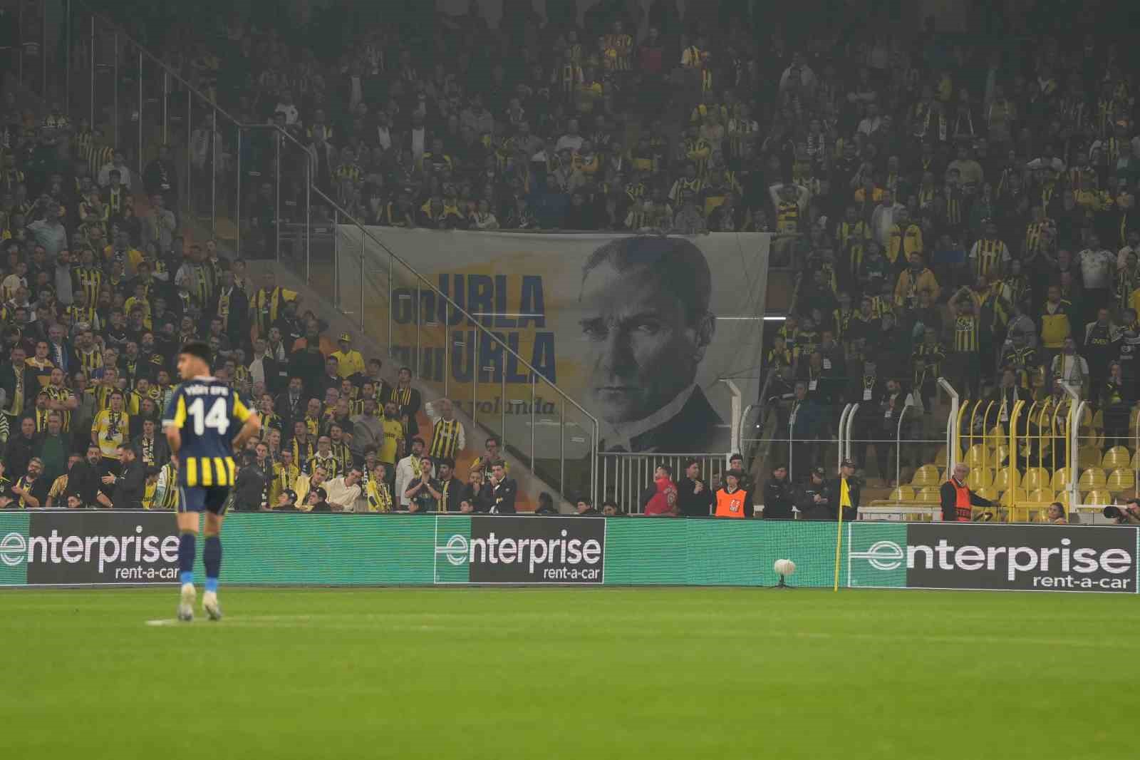 uefa avrupa ligi fenerbahce 0 ferencvaros 0 mac devam ediyor 21 Dumt7ukX