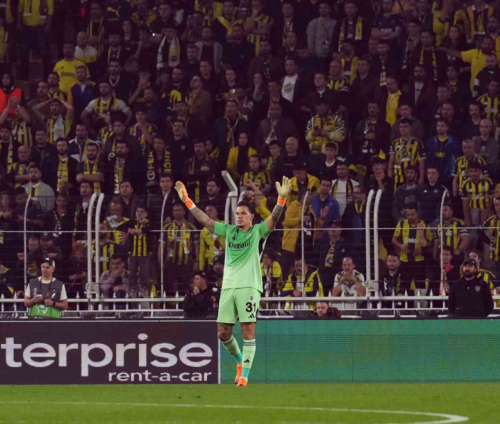 uefa avrupa ligi fenerbahce 0 ferencvaros 0 mac devam ediyor 27 lKuY1DL6