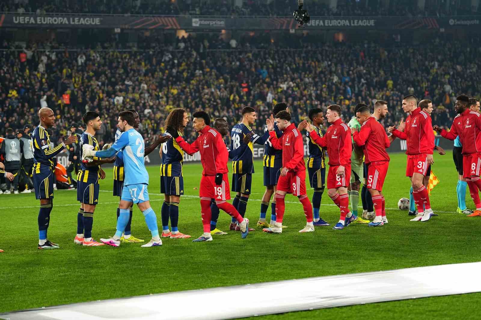 uefa avrupa ligi fenerbahce 0 nottingham forest 0 mac devam ediyor 10 MmWCybU8