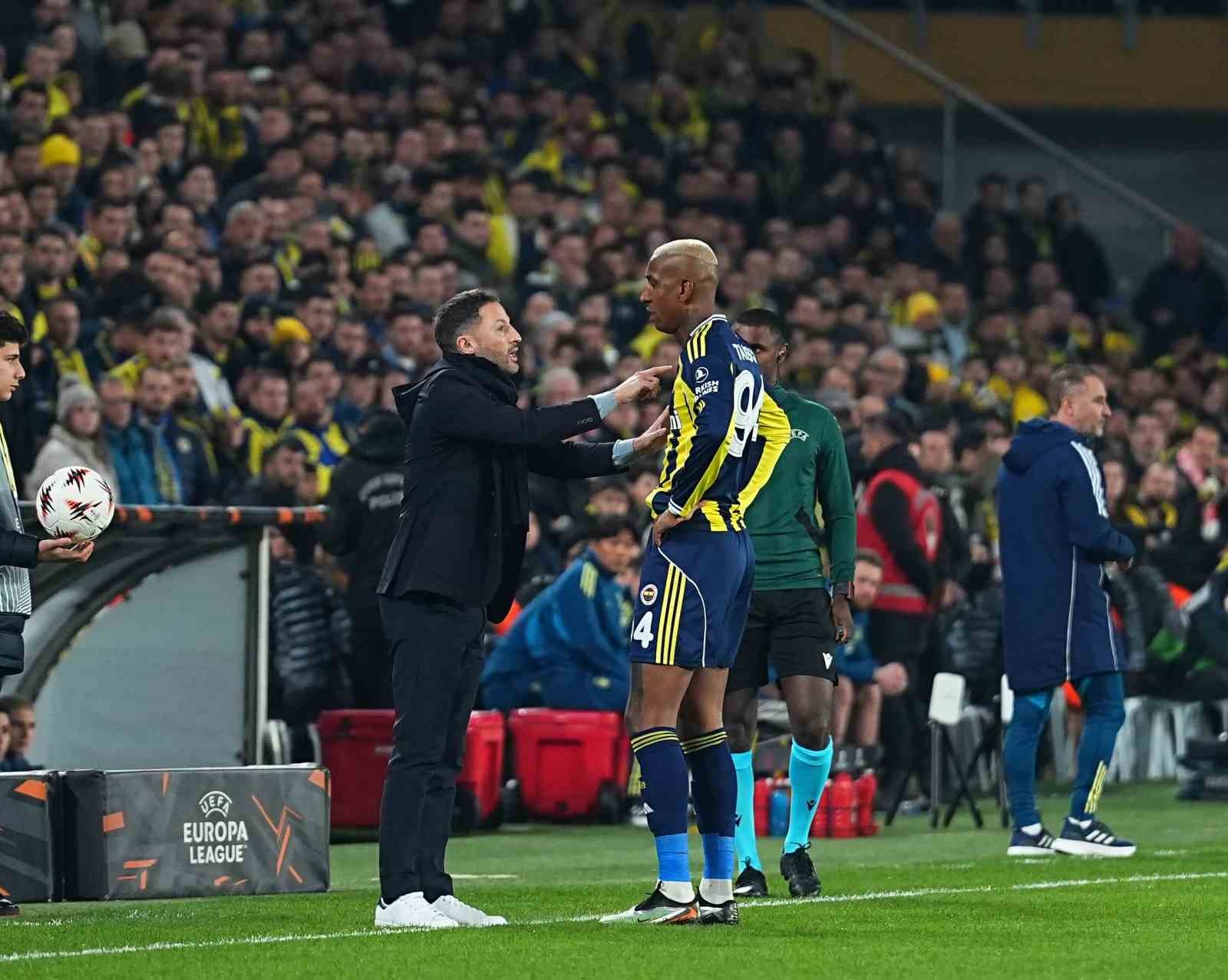 uefa avrupa ligi fenerbahce 0 nottingham forest 0 mac devam ediyor 21 HjZqWZX5