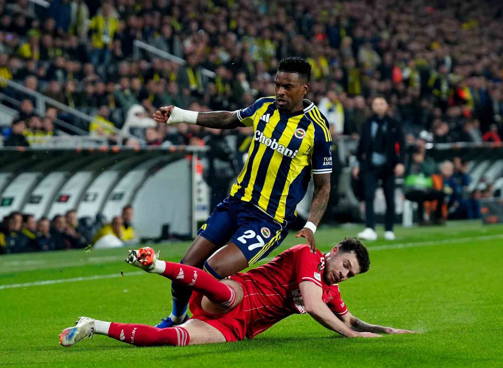 uefa avrupa ligi fenerbahce 0 nottingham forest 2 ilk yari 1 1XQtfTg2