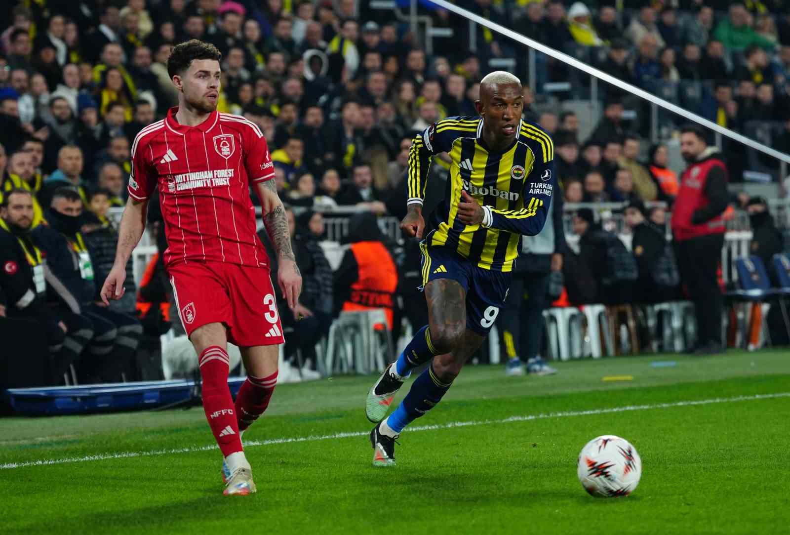 uefa avrupa ligi fenerbahce 0 nottingham forest 2 ilk yari 11 L9keunTI