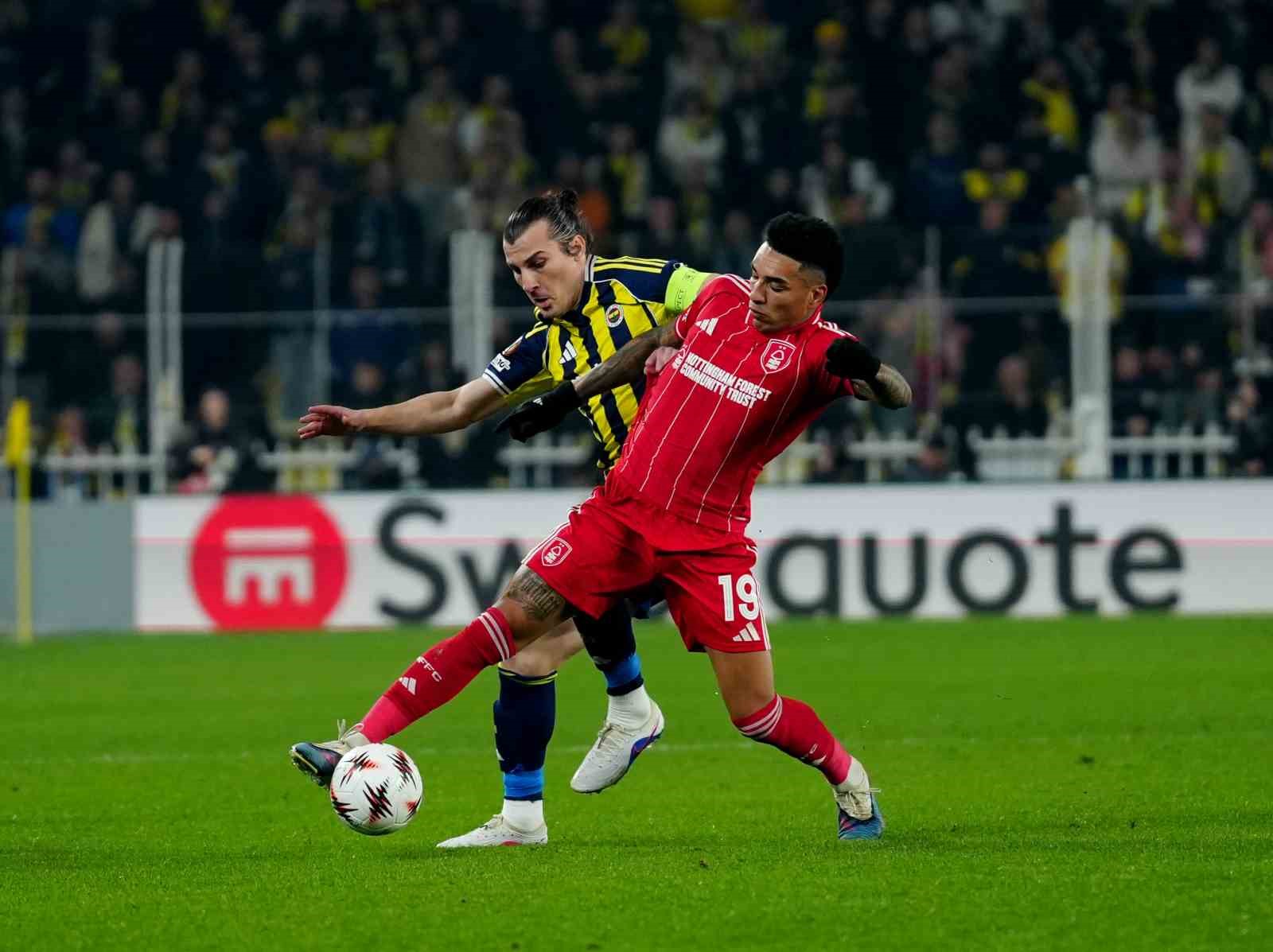 uefa avrupa ligi fenerbahce 0 nottingham forest 2 ilk yari 13 SPV6zUAB