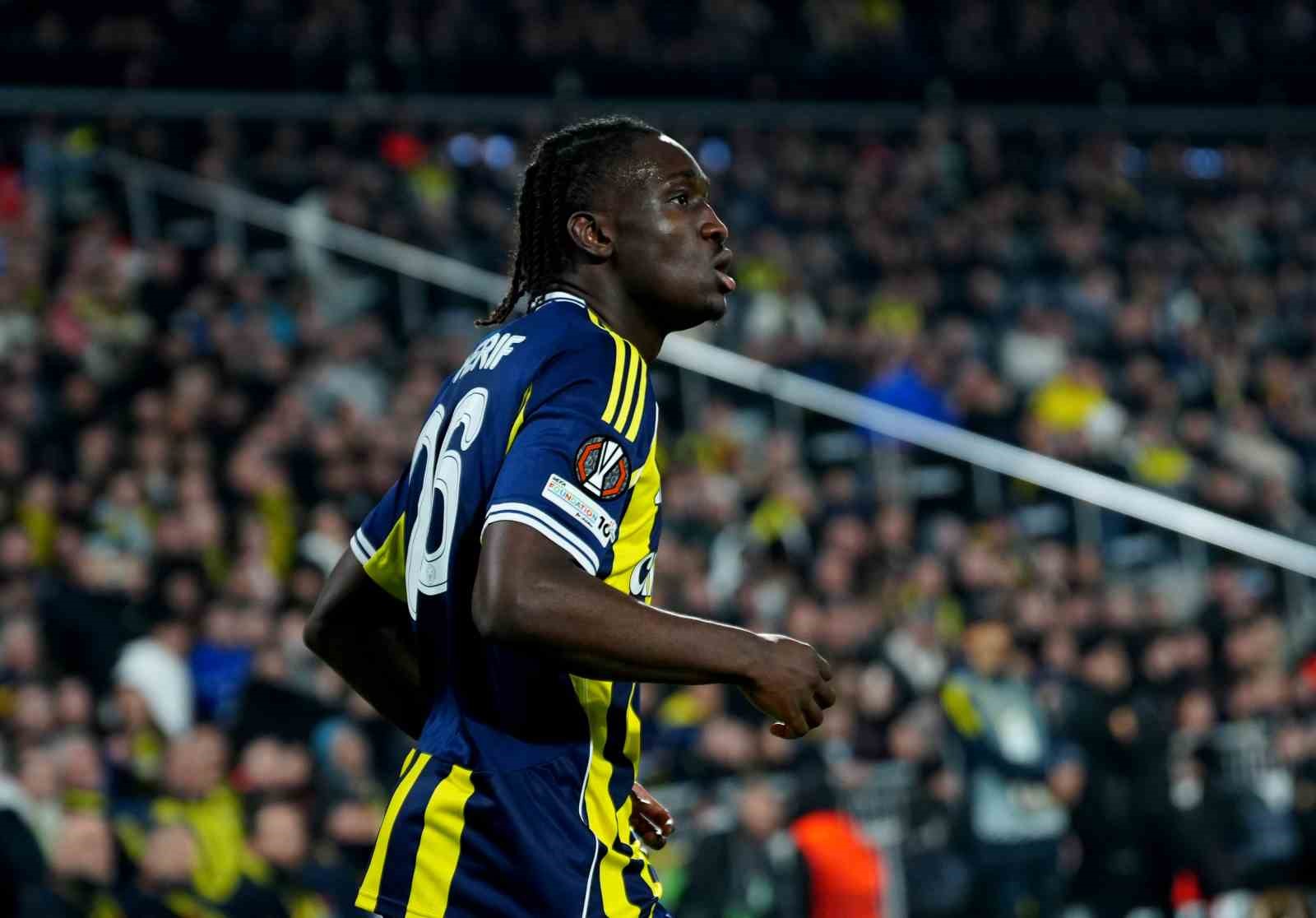 uefa avrupa ligi fenerbahce 0 nottingham forest 2 ilk yari 19 uQpN175t