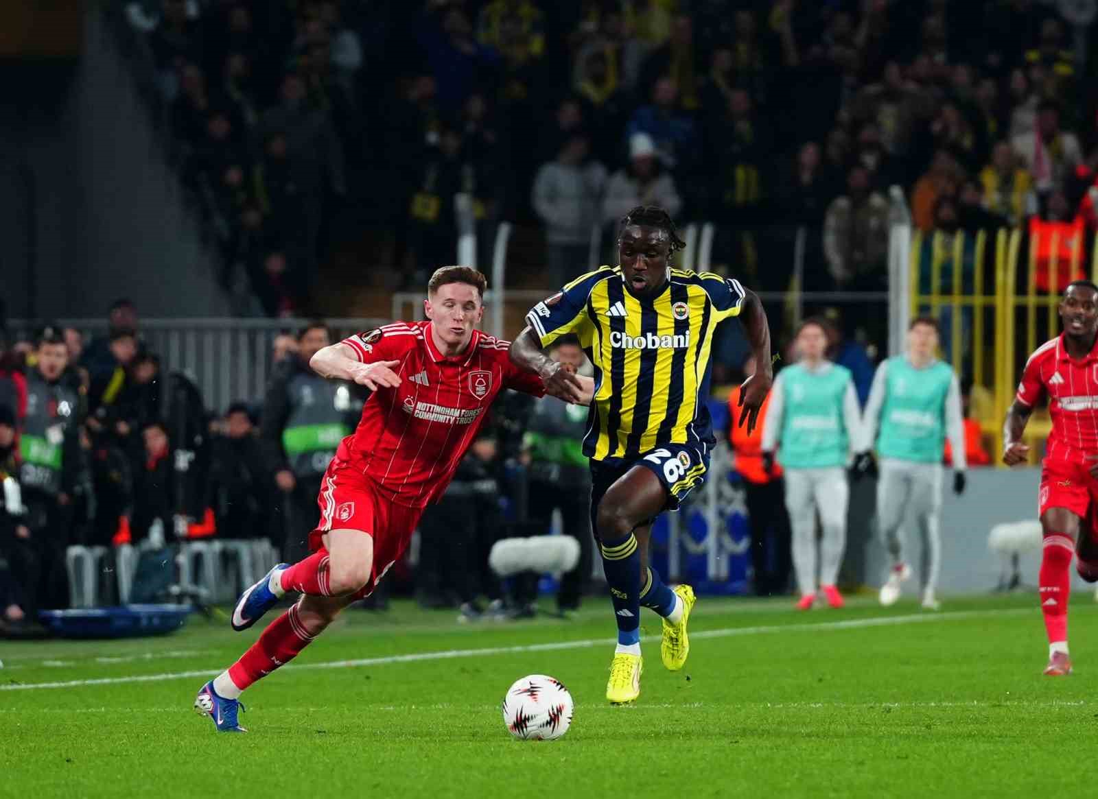 uefa avrupa ligi fenerbahce 0 nottingham forest 2 ilk yari 21