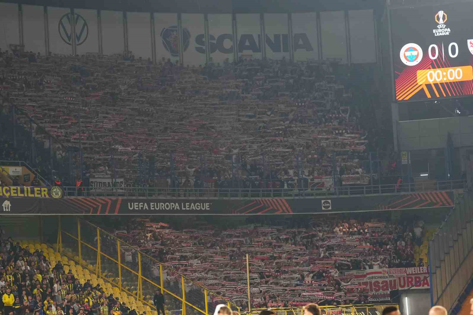 uefa avrupa ligi fenerbahce 0 stuttgart 0 mac devam ediyor 19