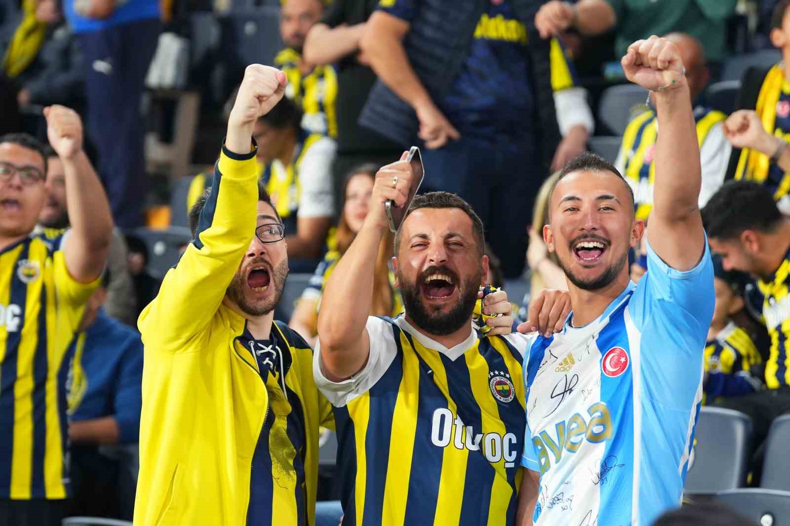 uefa avrupa ligi fenerbahce 0 stuttgart 0 mac devam ediyor 5