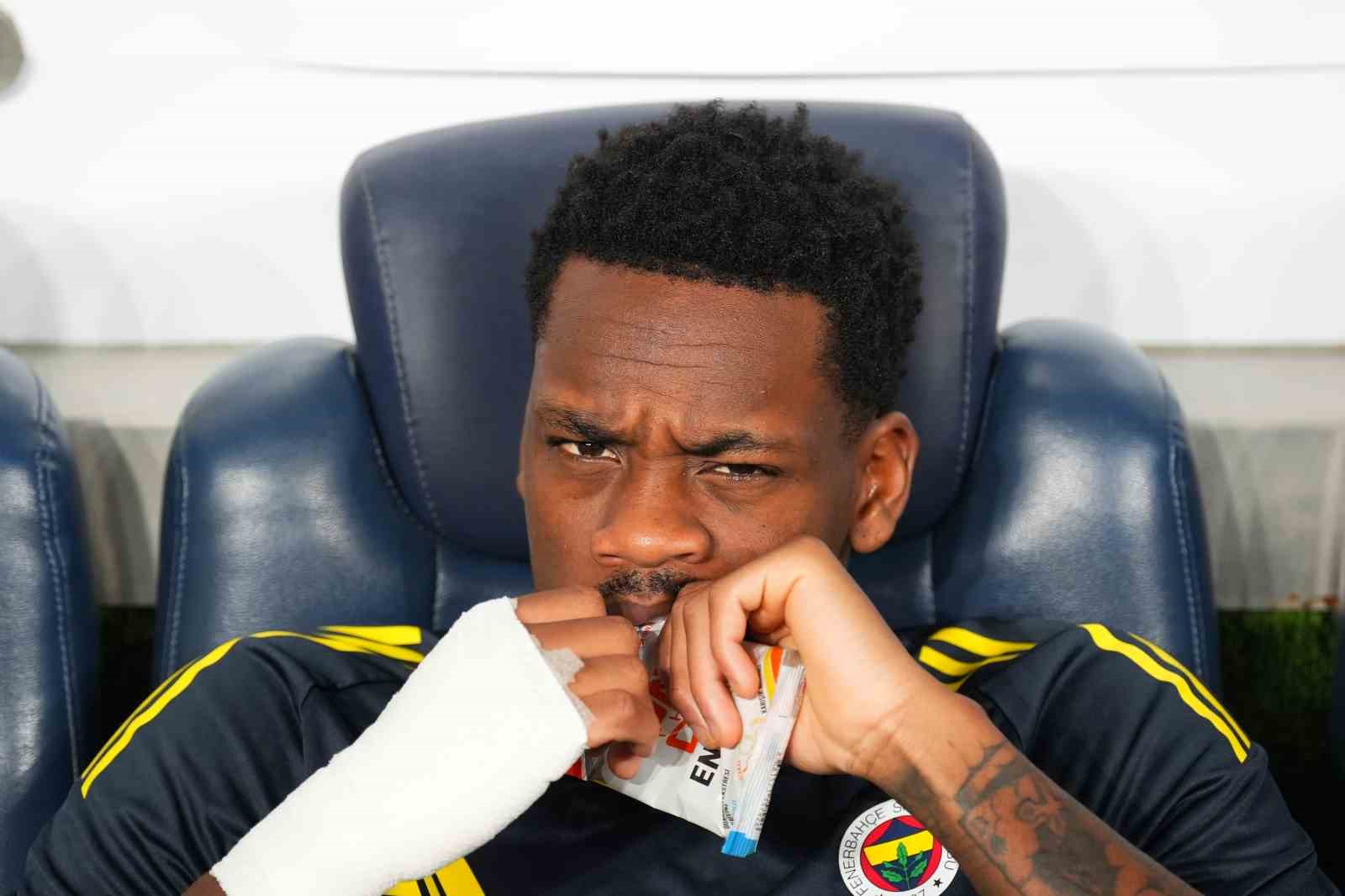uefa avrupa ligi fenerbahce 0 stuttgart 0 mac devam ediyor 9 7jnTgMCy
