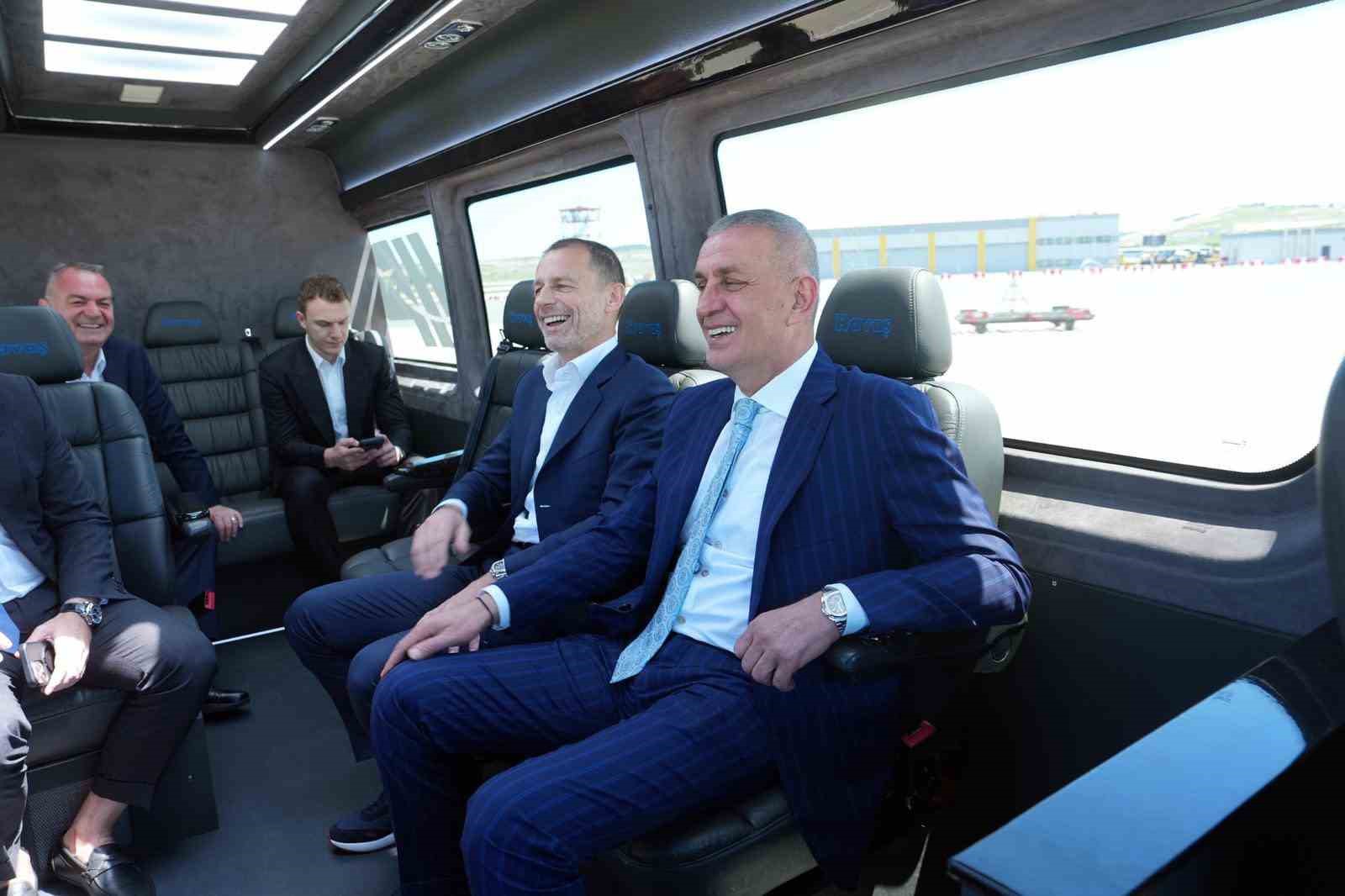 uefa baskani aleksander ceferin istanbula geldi 2 H2WzKba8