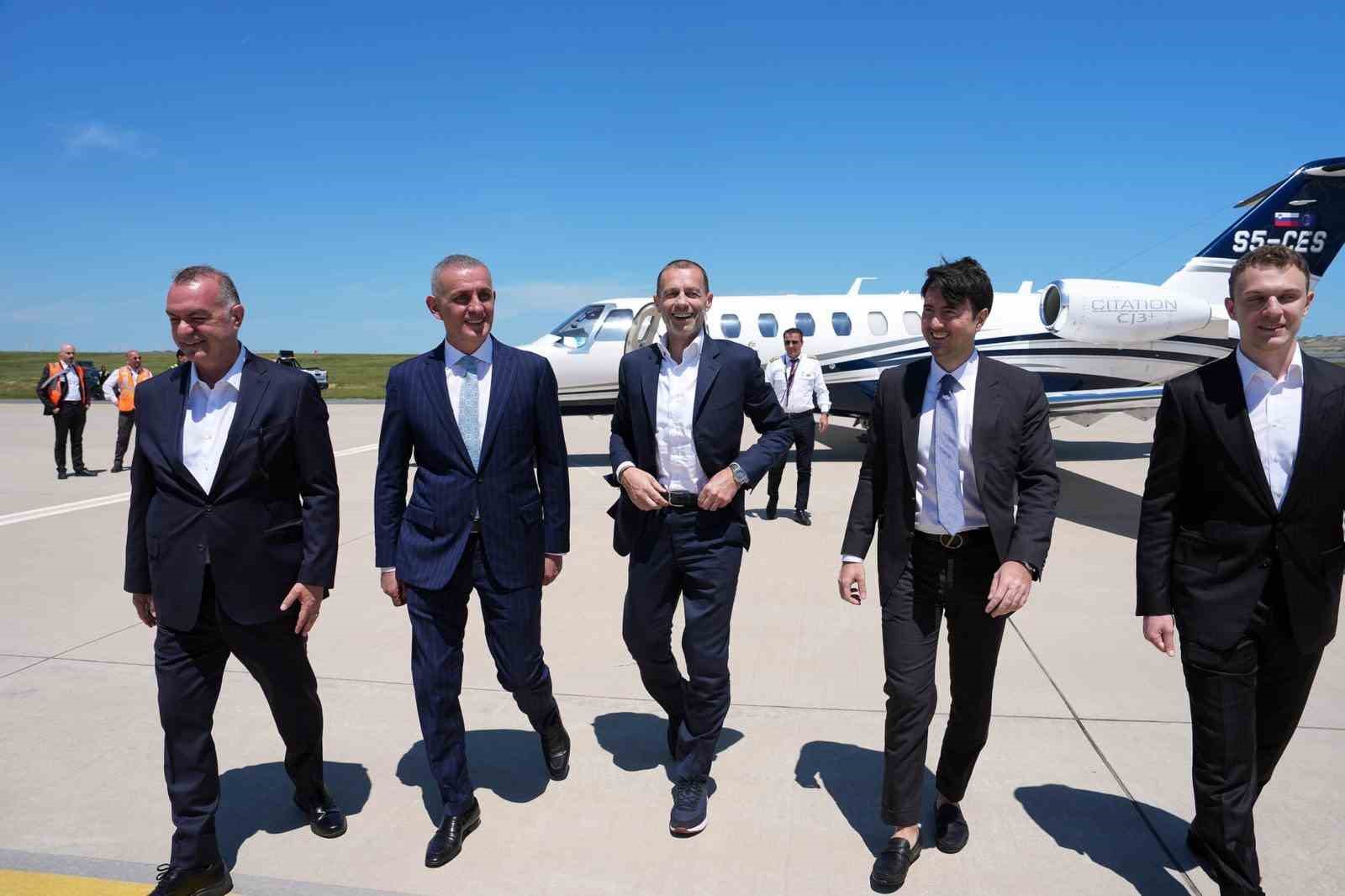 uefa baskani aleksander ceferin istanbula geldi 3 sTwG62lg