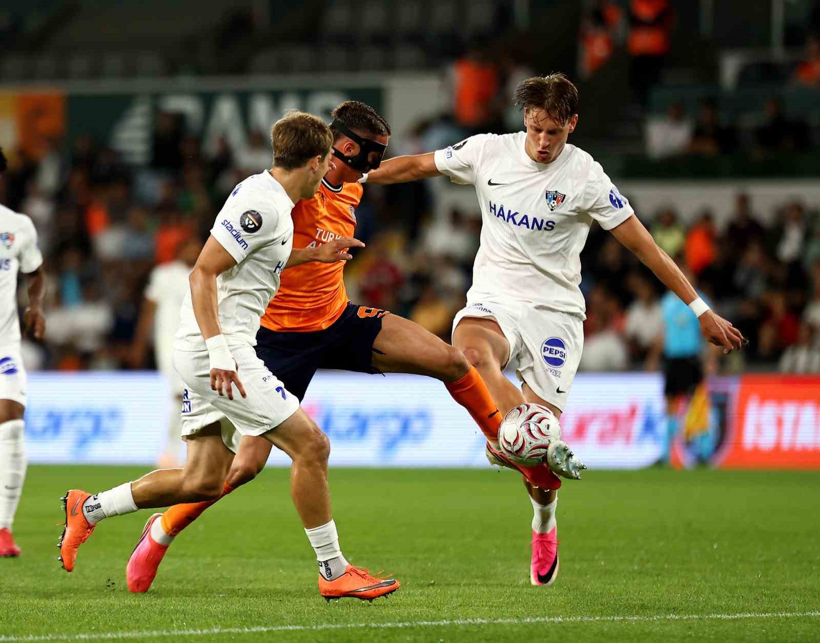 uefa konferans ligi basaksehir 0 inter turku 0 mac devam ediyor 9 GLKGuLNL