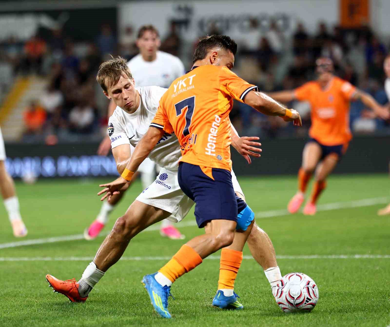 uefa konferans ligi basaksehir 0 inter turku 1 ilk yari 0 SzdsEGFf