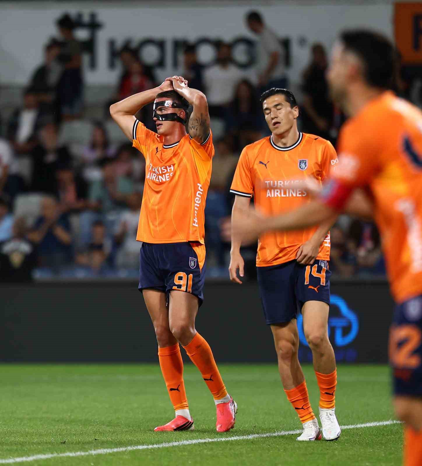 uefa konferans ligi basaksehir 0 inter turku 1 ilk yari 13 wci1NUys