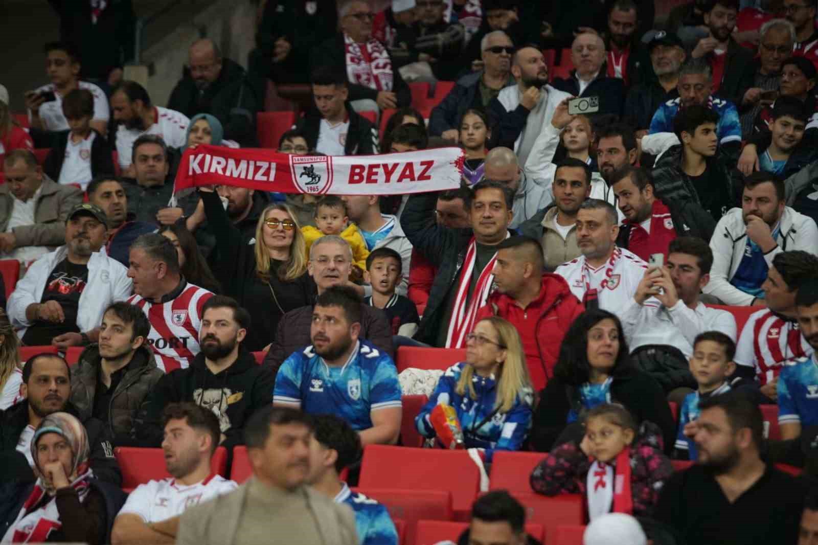 uefa konferans ligi samsunspor 0 hamrun 0 mac devam ediyor 10 R6blBg5e