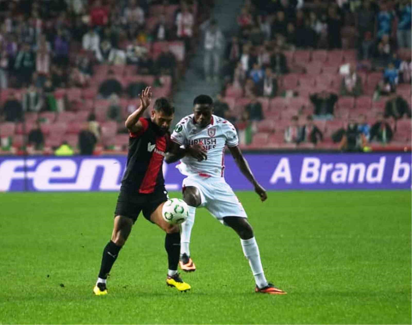 uefa konferans ligi samsunspor 0 hamrun 0 mac devam ediyor 5 N61hVQN6