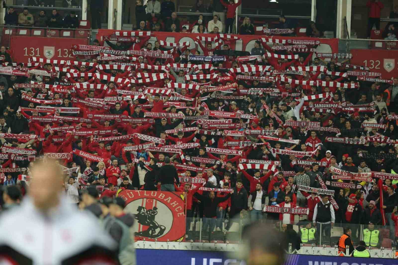UEFA Konferans Ligi: Samsunspor: 0 - Rayo Vallecano: 1 (Maç devam ediyor) 11 uefa konferans ligi samsunspor 0 rayo vallecano 1 mac devam ediyor 8 RDcz3XjZ