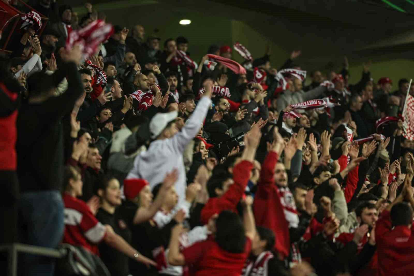 UEFA Konferans Ligi: Samsunspor: 0 - Rayo Vallecano: 1 (Maç devam ediyor) 12 uefa konferans ligi samsunspor 0 rayo vallecano 1 mac devam ediyor 9 KgrU3W75