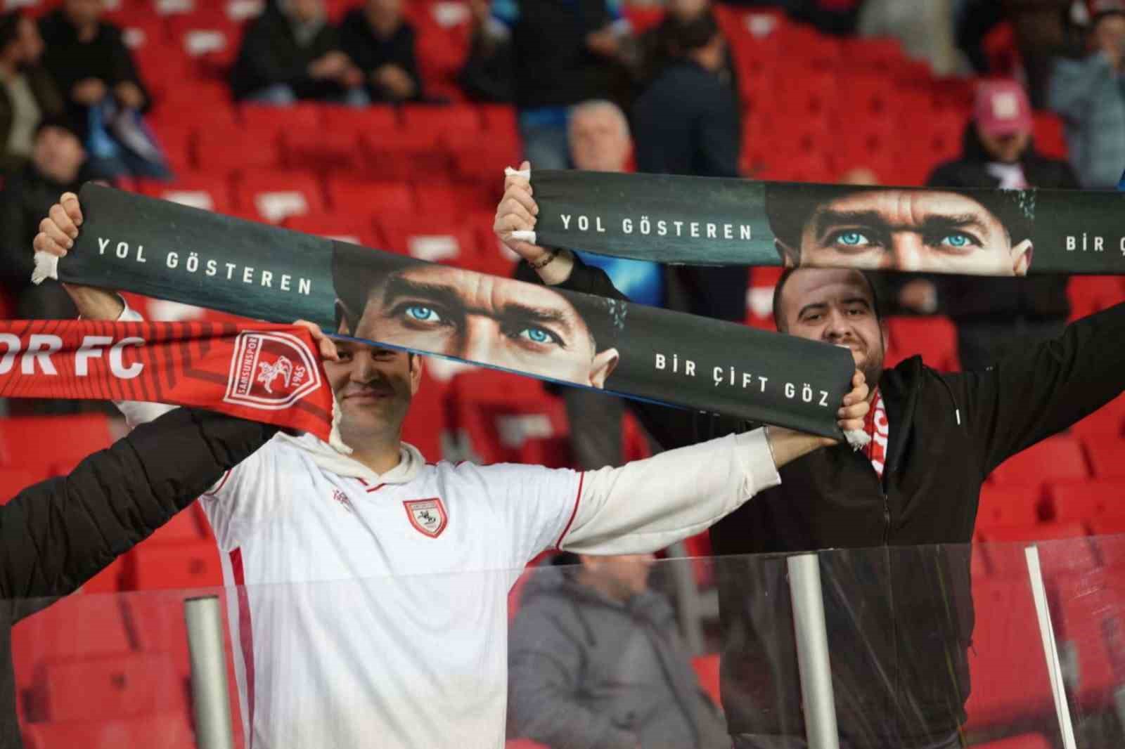 uefa konferans ligi samsunspor 1 aek atina 0 mac devam ediyor 11 nmSv8J9W