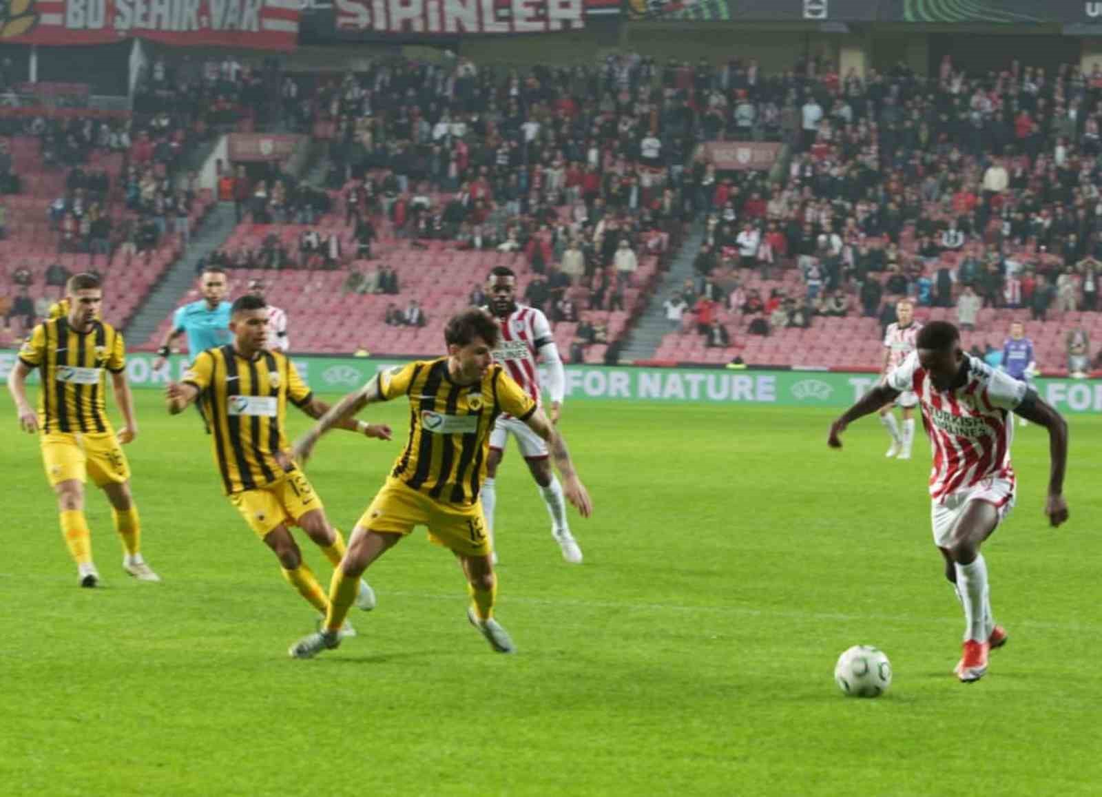 uefa konferans ligi samsunspor 1 aek atina 0 mac devam ediyor 5 EgU7Zv8b