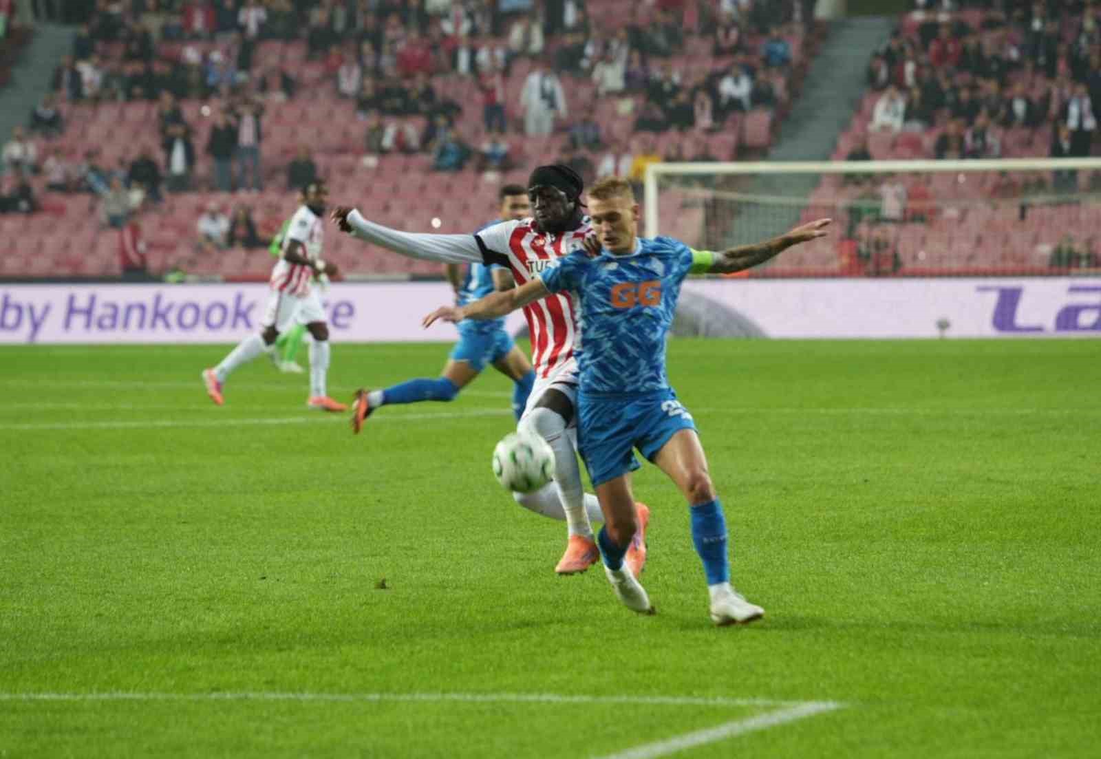 uefa konferans ligi samsunspor 1 dinamo kiev 0 mac devam ediyor 6 G5Vdyaz9