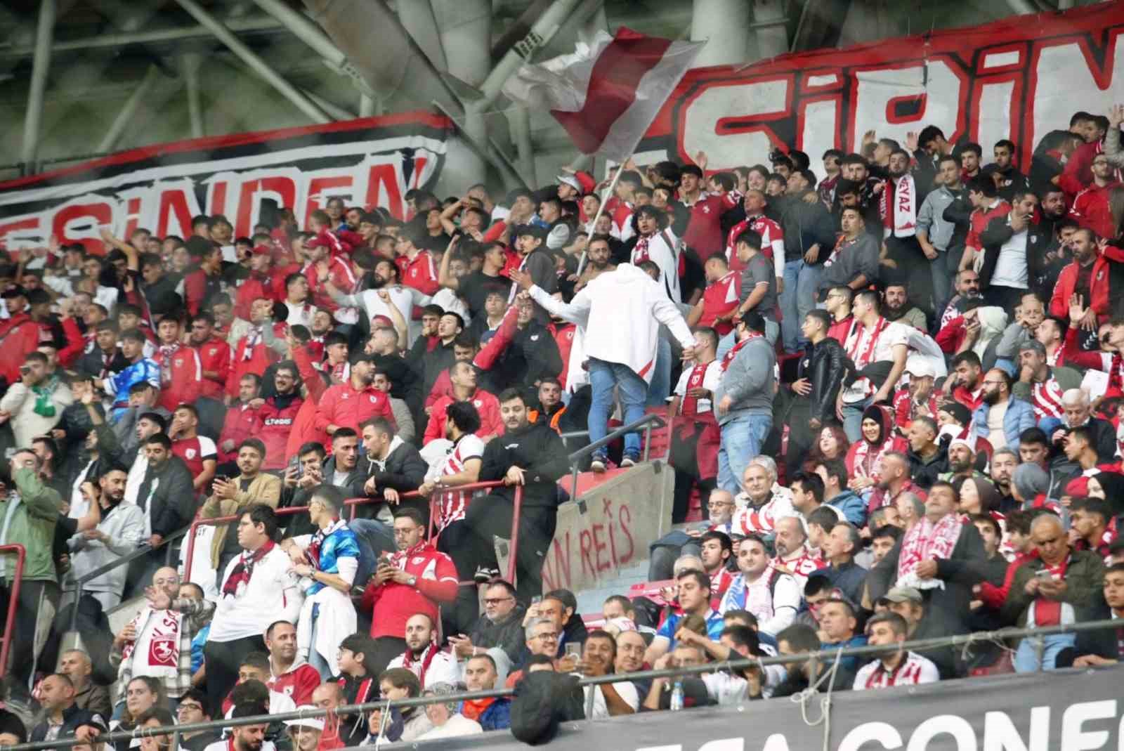 uefa konferans ligi samsunspor 1 dinamo kiev 0 mac devam ediyor 9 d4S8cBpl