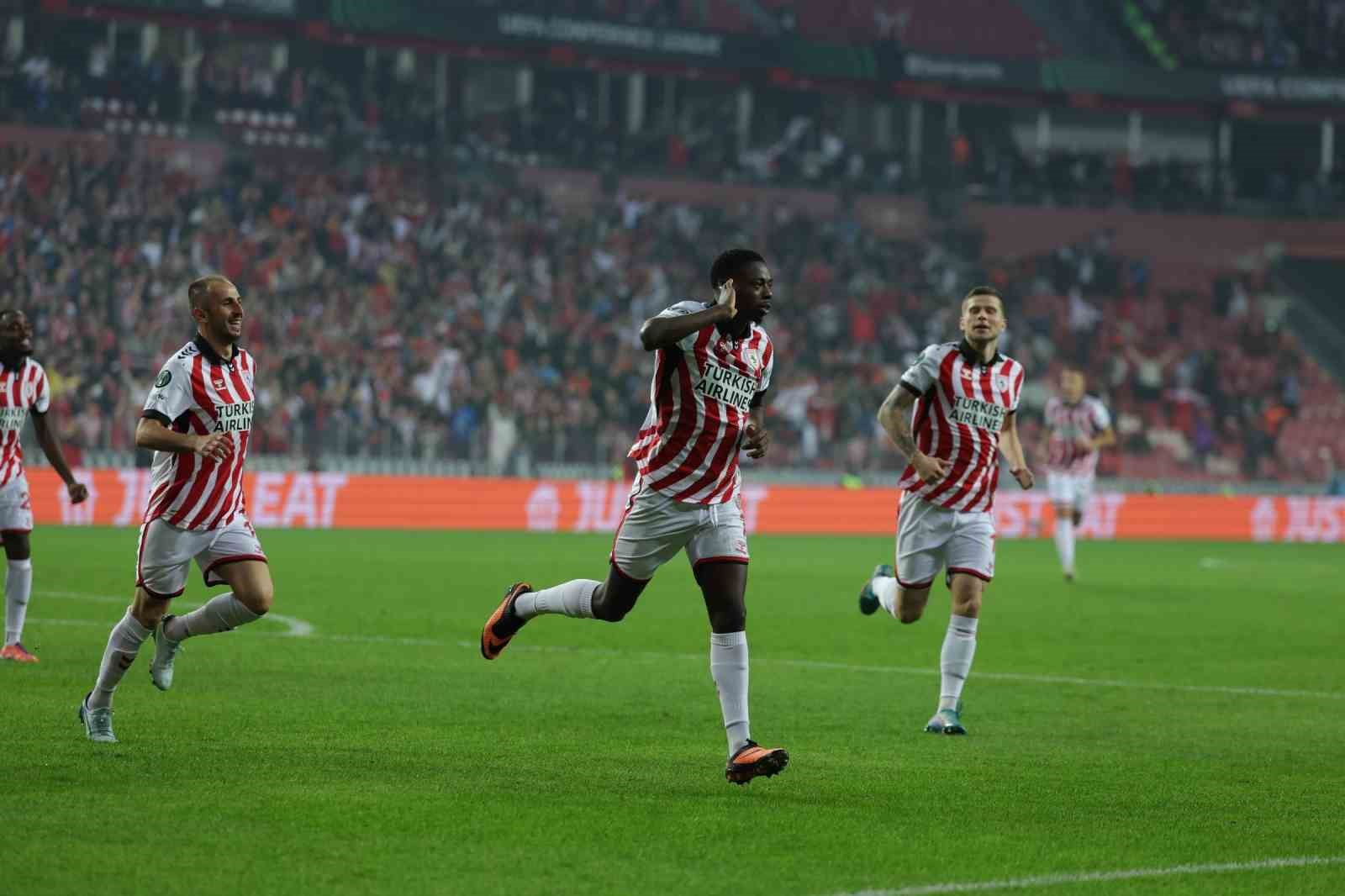 uefa konferans ligi samsunspor 2 dinamo kiev 0 ilk yari 10 z6UNiP4O