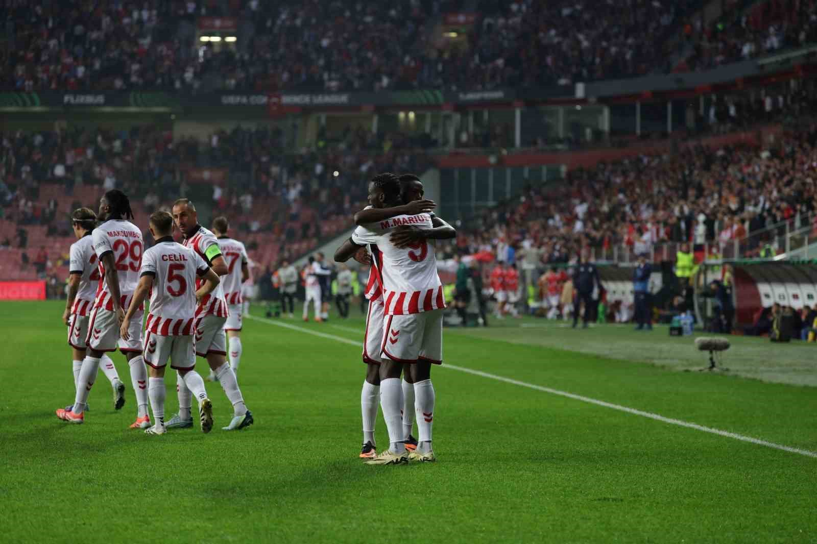 uefa konferans ligi samsunspor 2 dinamo kiev 0 ilk yari 16 UmPsPUTB