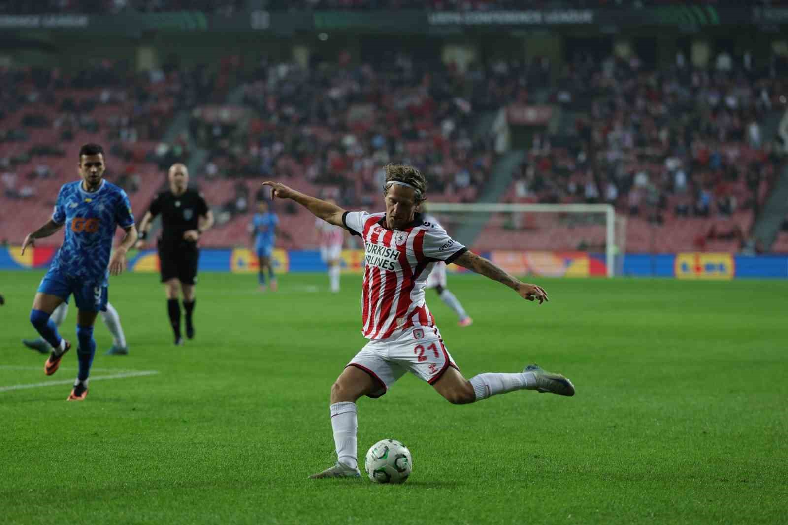 uefa konferans ligi samsunspor 2 dinamo kiev 0 ilk yari 7 2vftzTv4