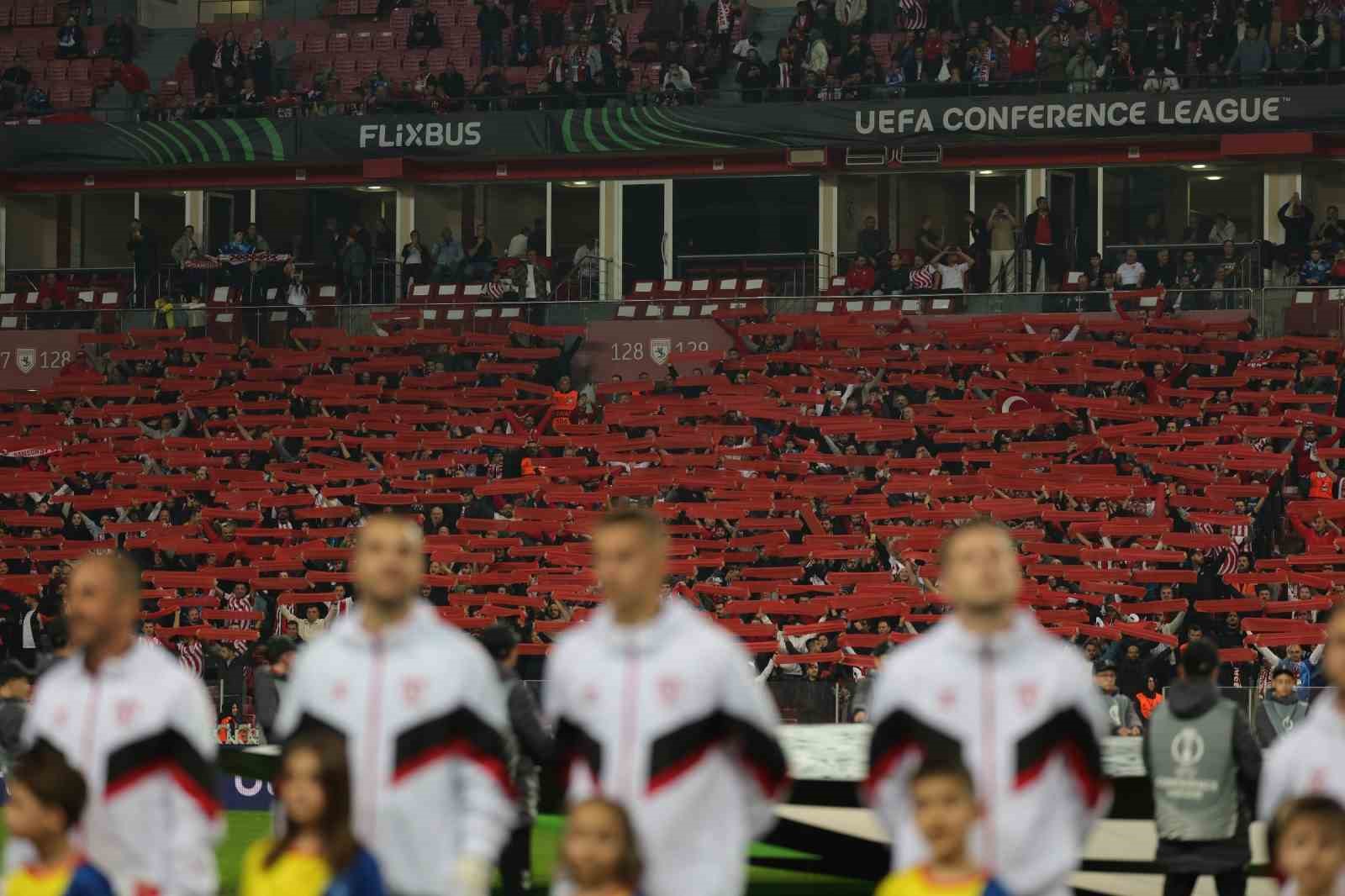 uefa konferans ligi samsunspor 2 dinamo kiev 0 ilk yari 8 UpbYfiEX