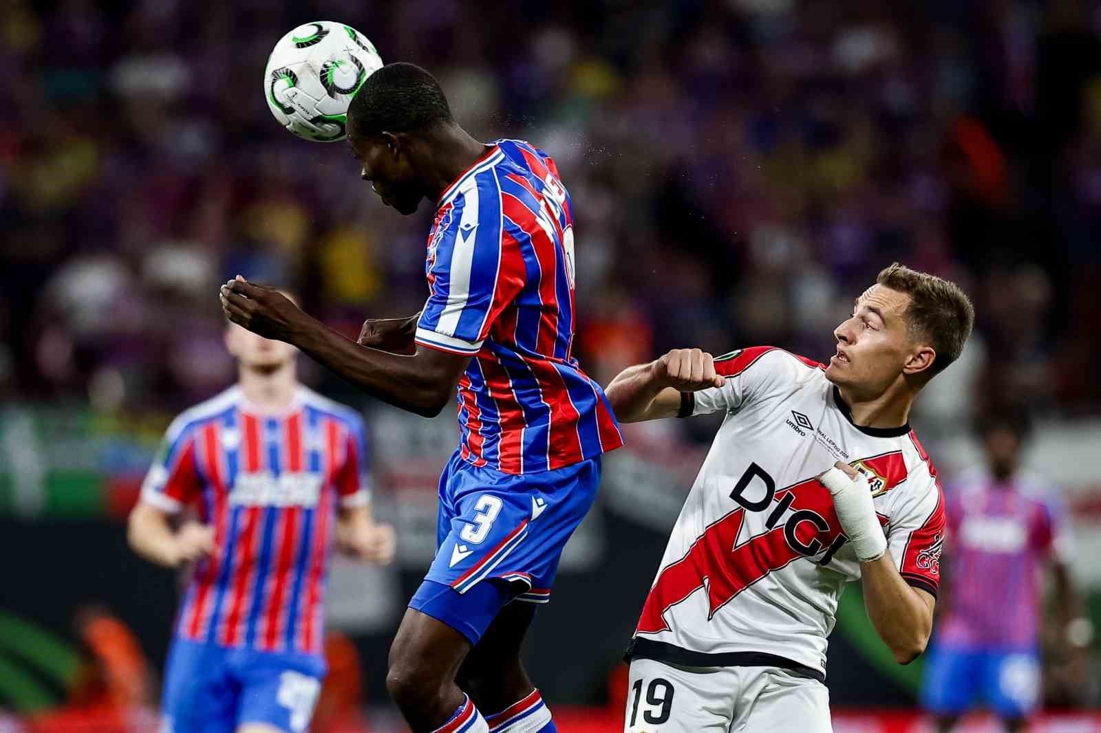 uefa konferans liginde sampiyon crystal palace 2 3rhlDv7i