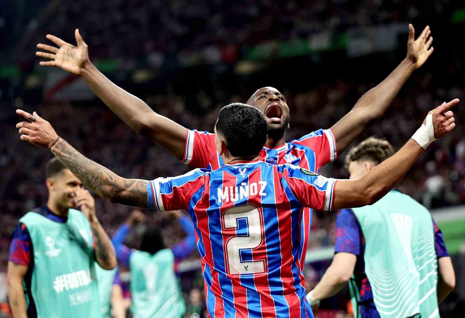 uefa konferans liginde sampiyon crystal palace 4 q7Zylgbl