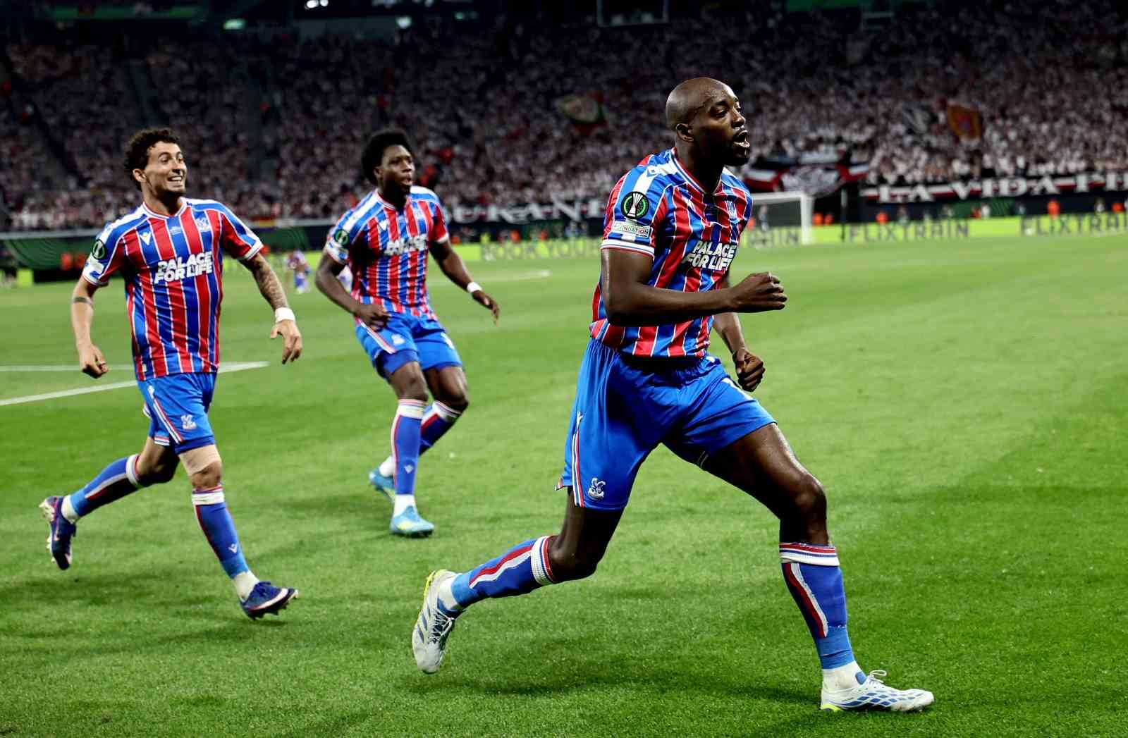 uefa konferans liginde sampiyon crystal palace 7 LddECH2c