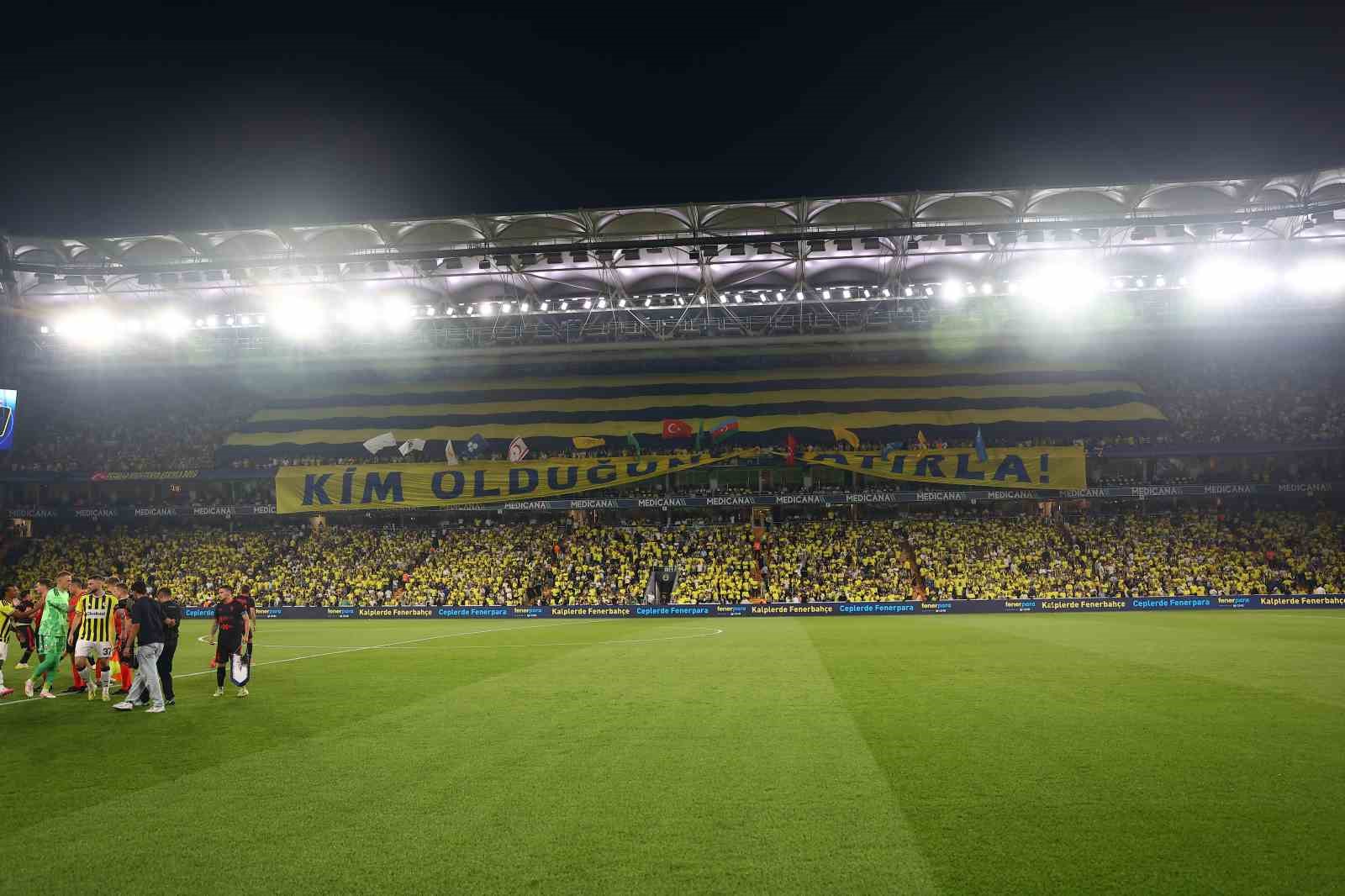 UEFA Şampiyonlar Ligi: Fenerbahçe: 0 - Gornik Zabrze: 0 (Maç devam ediyor) 36 uefa sampiyonlar ligi fenerbahce 0 gornik zabrze 0 mac devam ediyor 32 EISnWAtt